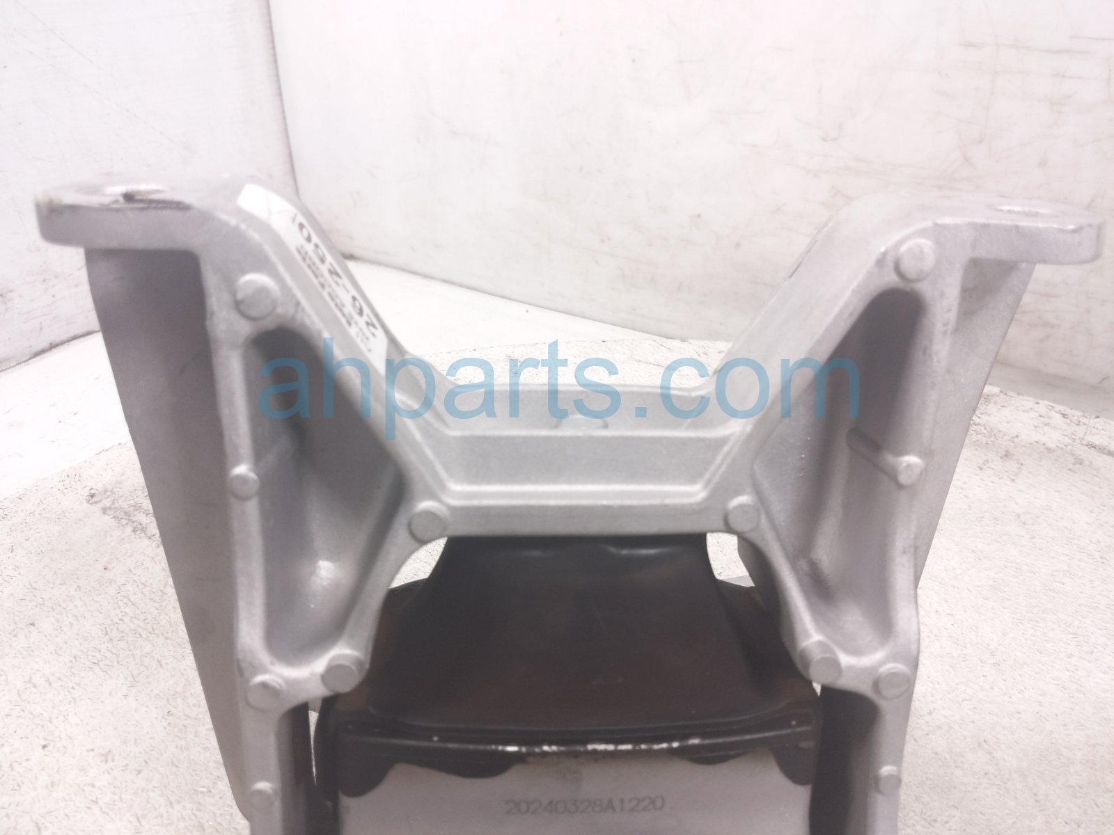 2025 Honda Accord Engine/motor Driver A/t Transmission Mount Hyb 50850 30B A51 Replacement 2025 Honda Accord Engine/motor Driver A/t Transmission Mount Hyb 50850 30B A51 Replacement thumbnail