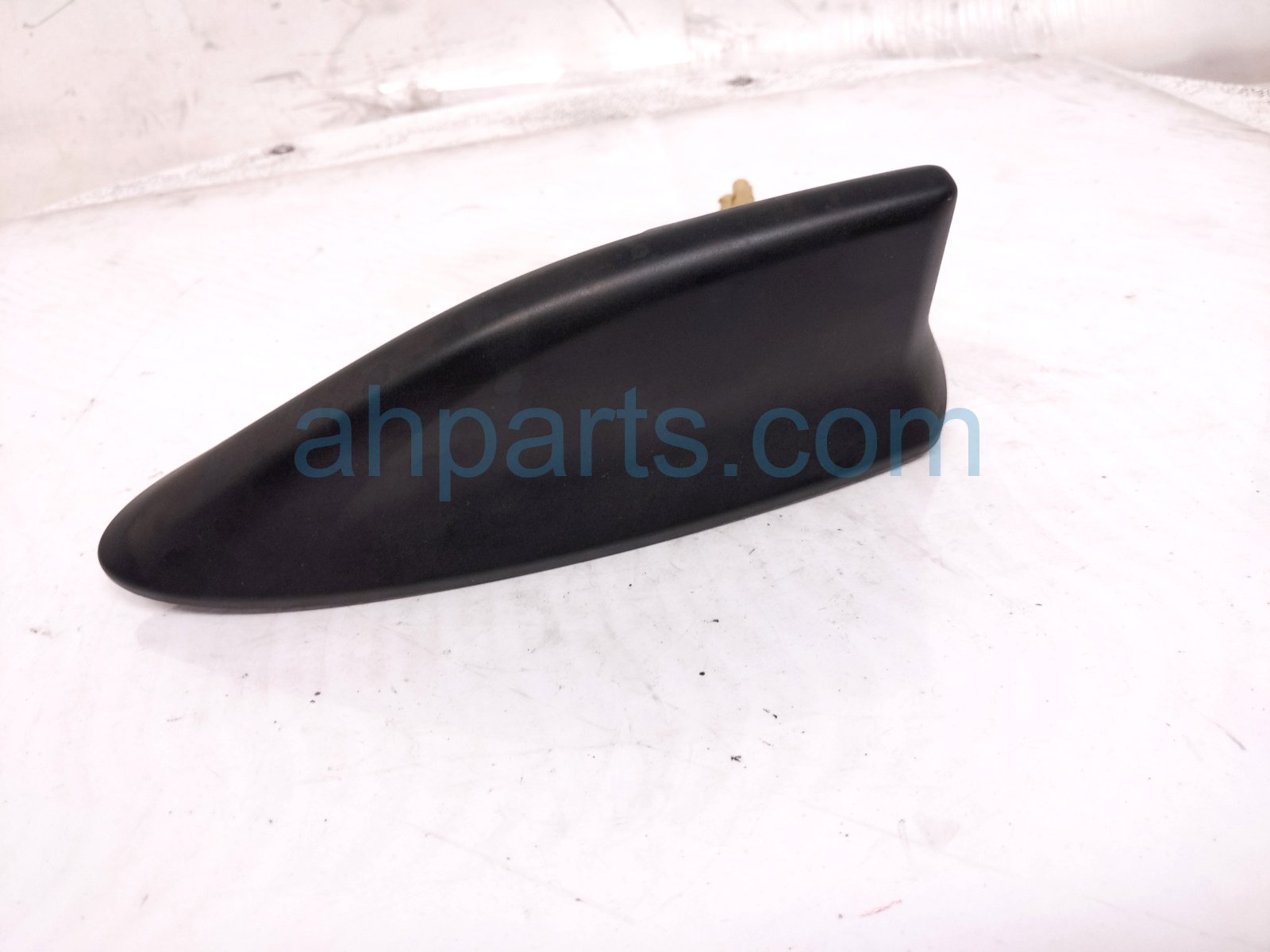 2025 Subaru Outback Legacy Roof Antenna Assy Black 863B2AR200 Replacement 2025 Subaru Outback Legacy Roof Antenna Assy Black 863B2AR200 Replacement thumbnail