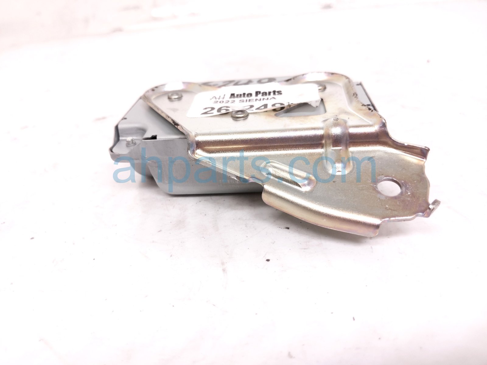 2022 Toyota Sienna Active Noise Cancelation Module 86240 08010 Replacement 2022 Toyota Sienna Active Noise Cancelation Module 86240 08010 Replacement thumbnail