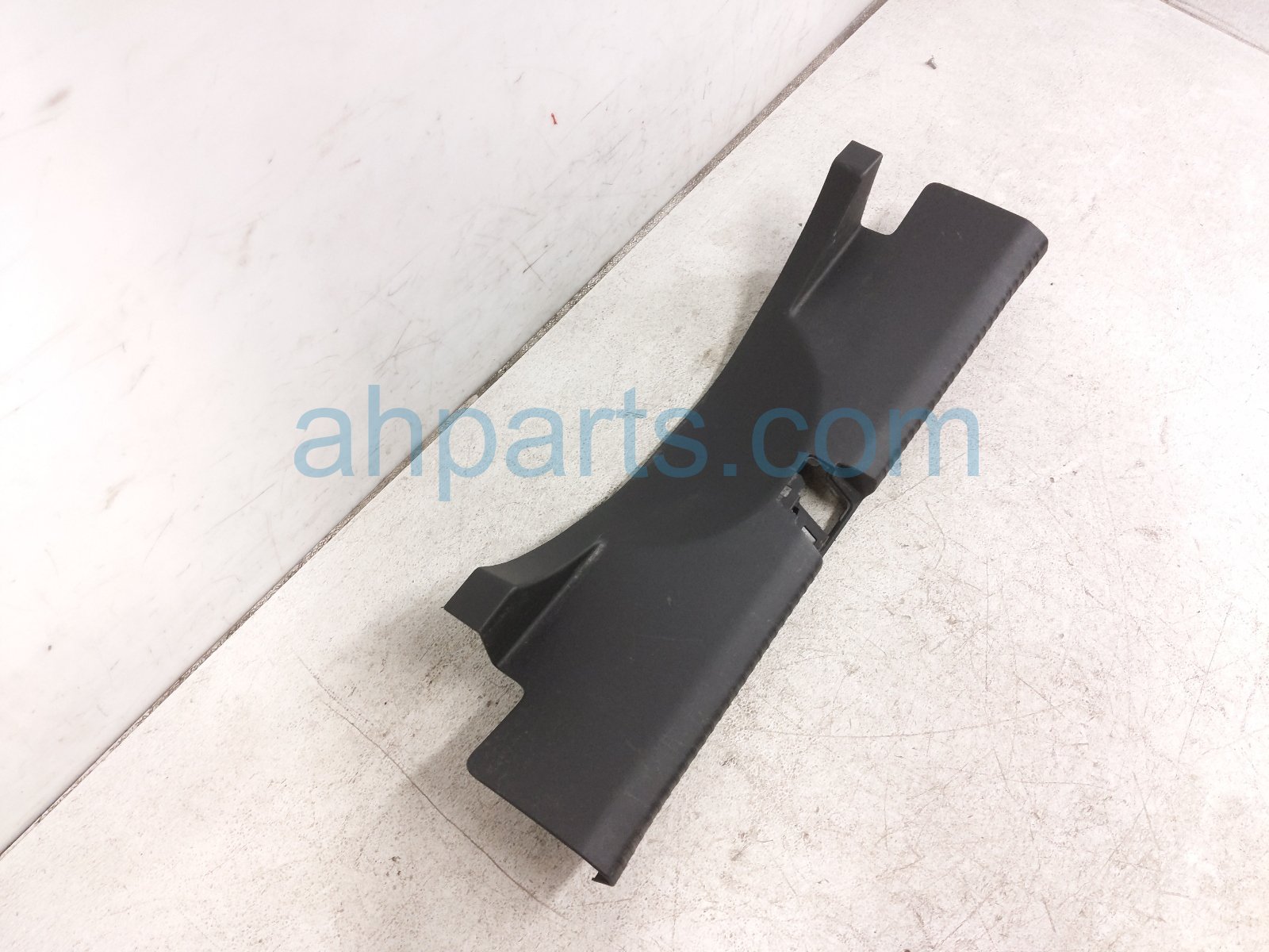2022 Acura TLX Rear Cargo Scuff Sill Trim Blk 84640 TGV A01ZA Replacement 2022 Acura TLX Rear Cargo Scuff Sill Trim Blk 84640 TGV A01ZA Replacement thumbnail