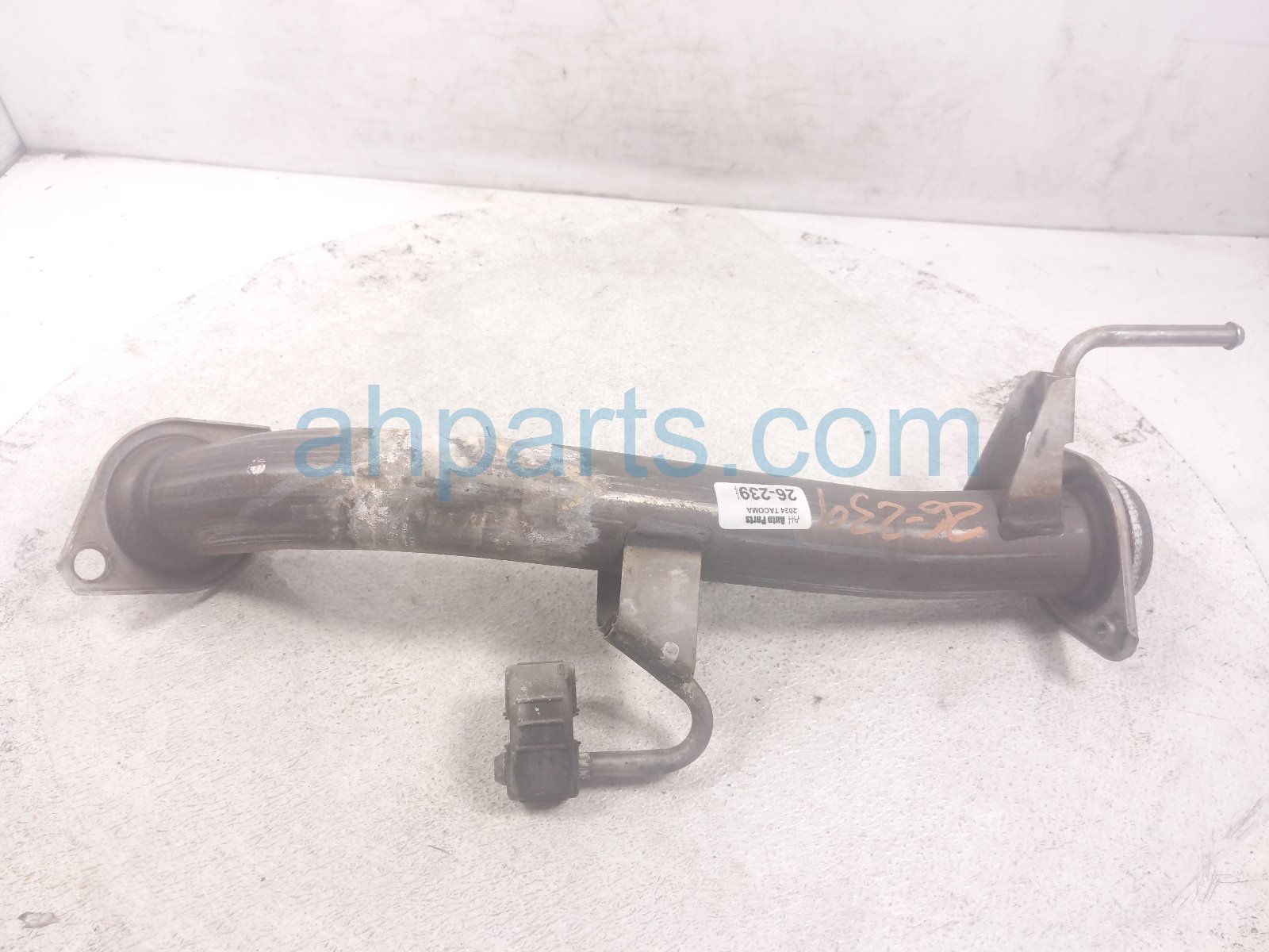 2024 Toyota Tacoma Front Exhaust Pipe 2.4l 4x4 17410 AK010 Replacement 2024 Toyota Tacoma Front Exhaust Pipe 2.4l 4x4 17410 AK010 Replacement thumbnail