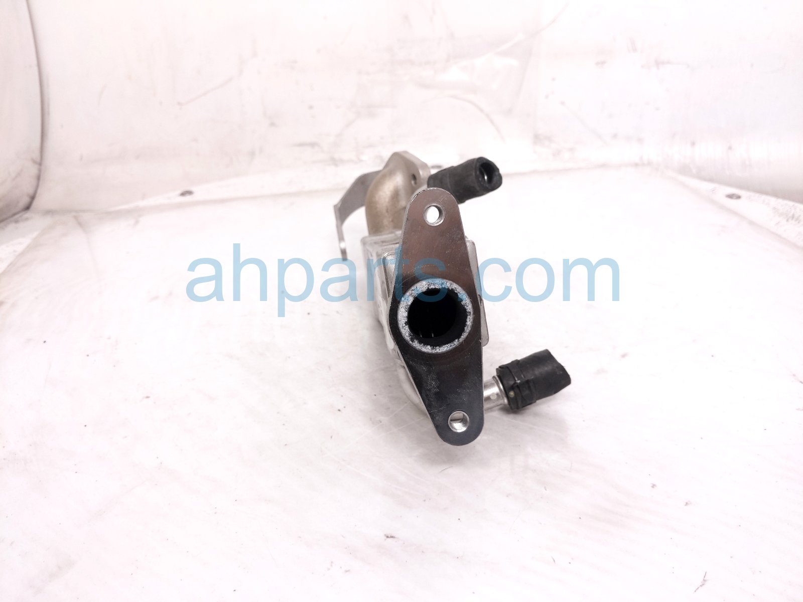Honda EGR VALVE COOLER - HYBRID 2.0L Honda EGR VALVE COOLER - HYBRID 2.0L