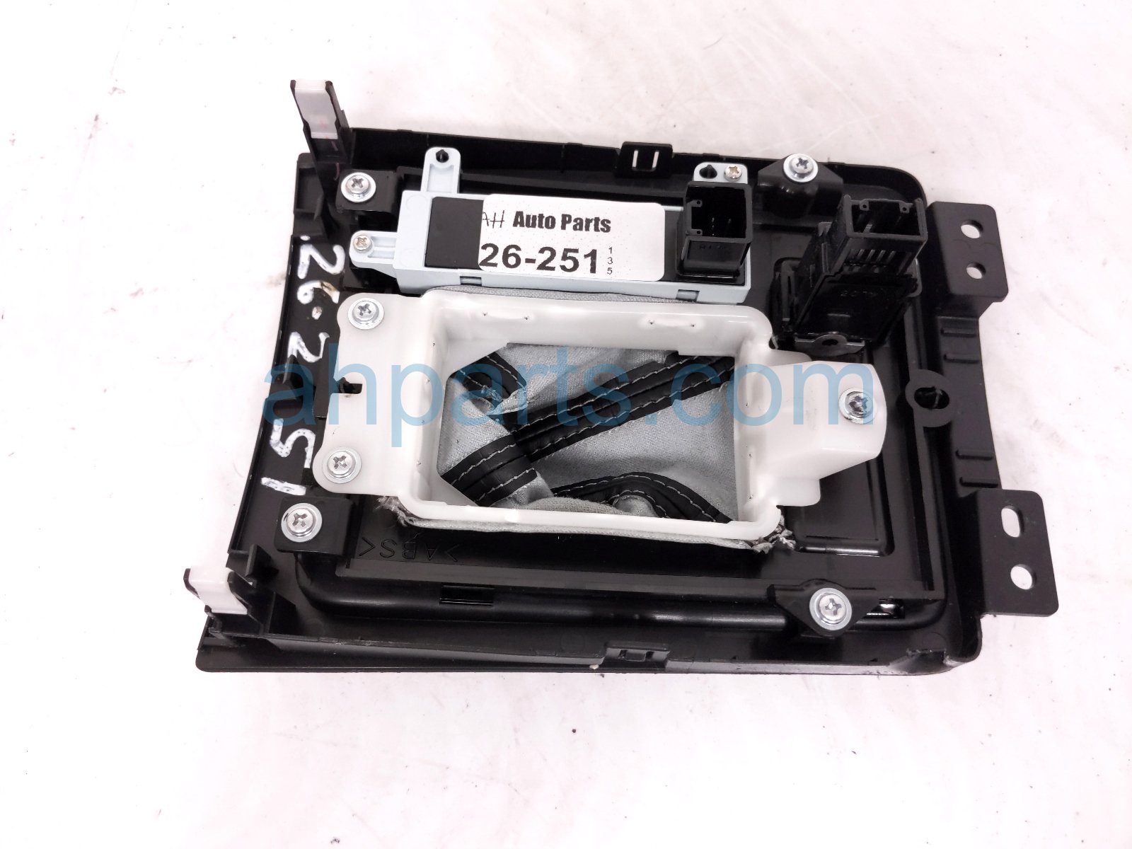 2015 Mitsubishi Lancermit Center Shifter Bezel W/boot blk 8015A046HA Replacement 2015 Mitsubishi Lancermit Center Shifter Bezel W/boot blk 8015A046HA Replacement thumbnail