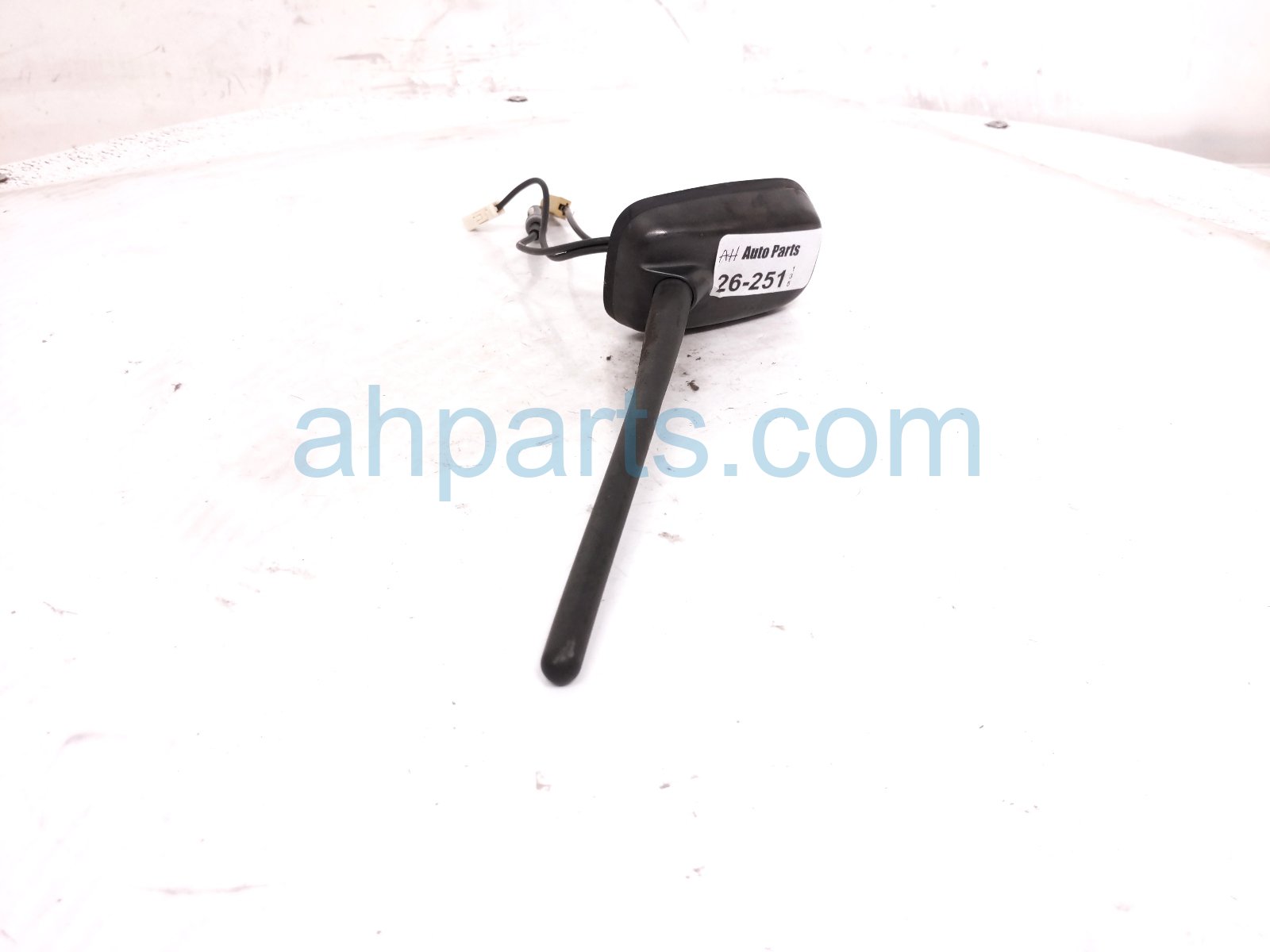 2015 Mitsubishi Lancermit Roof Antenna Assy Blue 8637A135 Replacement 2015 Mitsubishi Lancermit Roof Antenna Assy Blue 8637A135 Replacement thumbnail