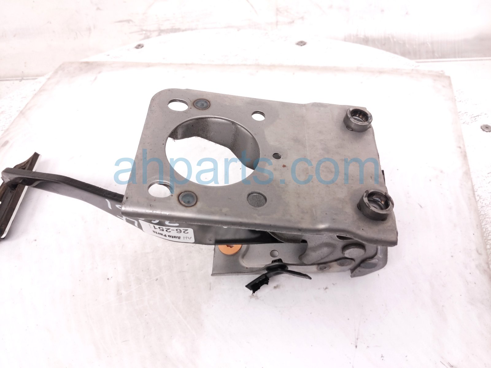 2015 Mitsubishi Lancermit Brake Pedal Assy Fl 2.0l Awd 46531W030P Replacement 2015 Mitsubishi Lancermit Brake Pedal Assy Fl 2.0l Awd 46531W030P Replacement thumbnail