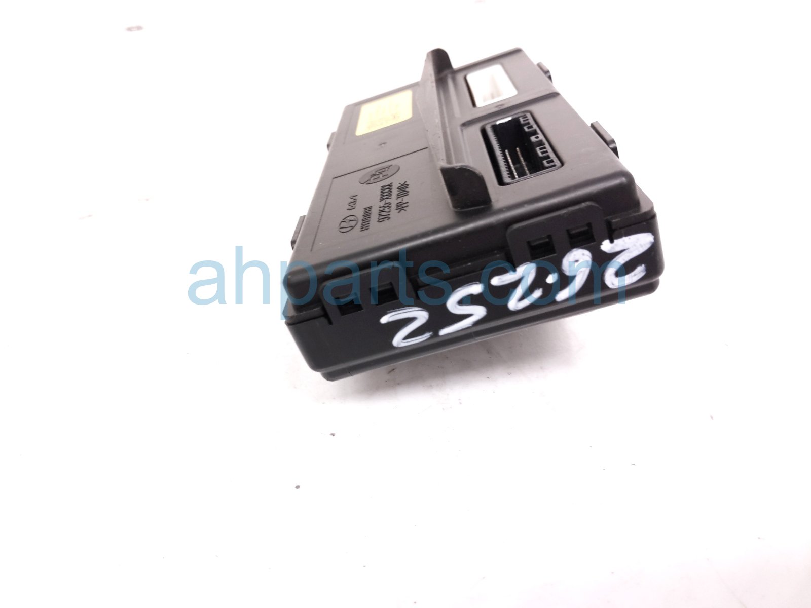 2025 Kia Carnival Hvac Control Module Unit 97255 ES090 Replacement 2025 Kia Carnival Hvac Control Module Unit 97255 ES090 Replacement thumbnail