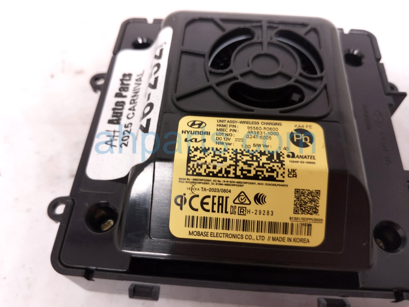 2025 Kia Carnival Wireless Charger Unit 95560 R0600 Replacement 2025 Kia Carnival Wireless Charger Unit 95560 R0600 Replacement thumbnail