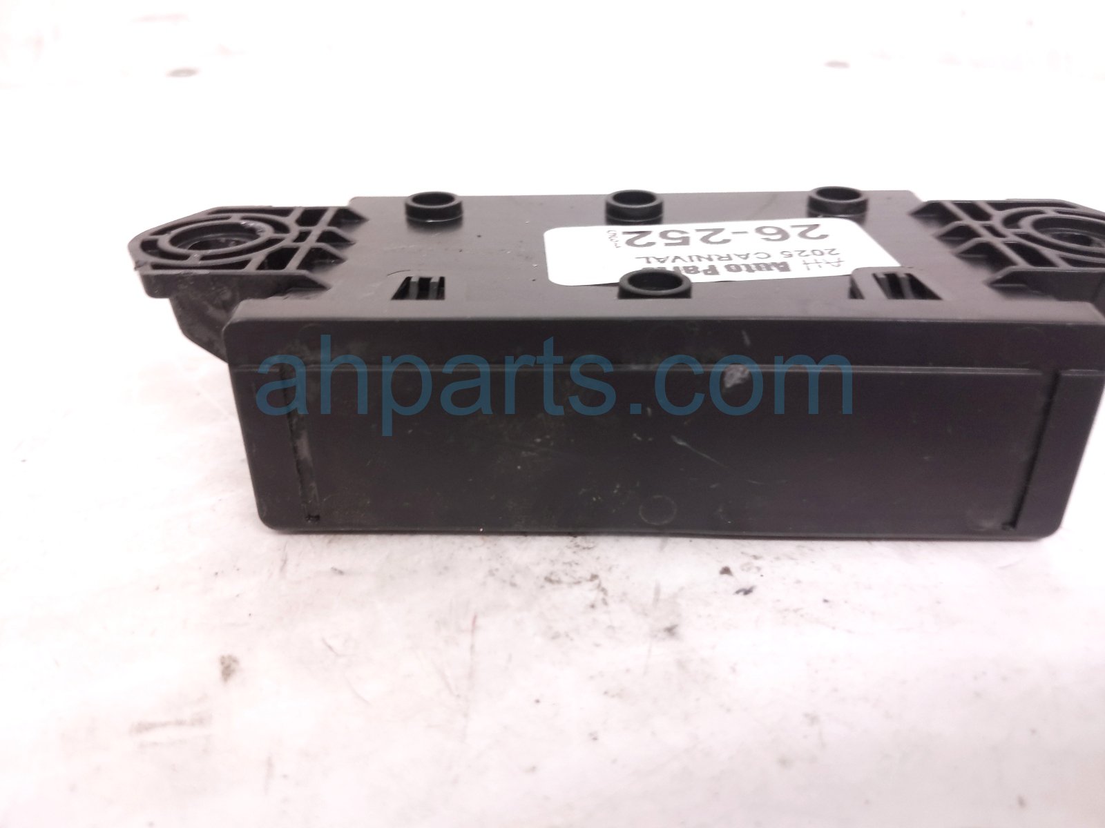 2025 Kia Carnival Rear Passenger Sliding Door Control Module 81870 R0600 Replacement 2025 Kia Carnival Rear Passenger Sliding Door Control Module 81870 R0600 Replacement thumbnail