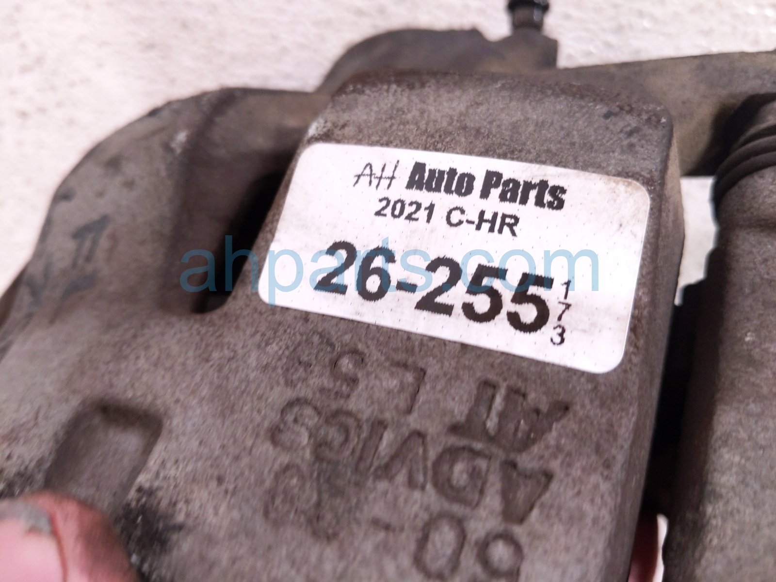 2021 Toyota C HR Front Driver Brake Caliper 47750 76010 Replacement 2021 Toyota C HR Front Driver Brake Caliper 47750 76010 Replacement thumbnail