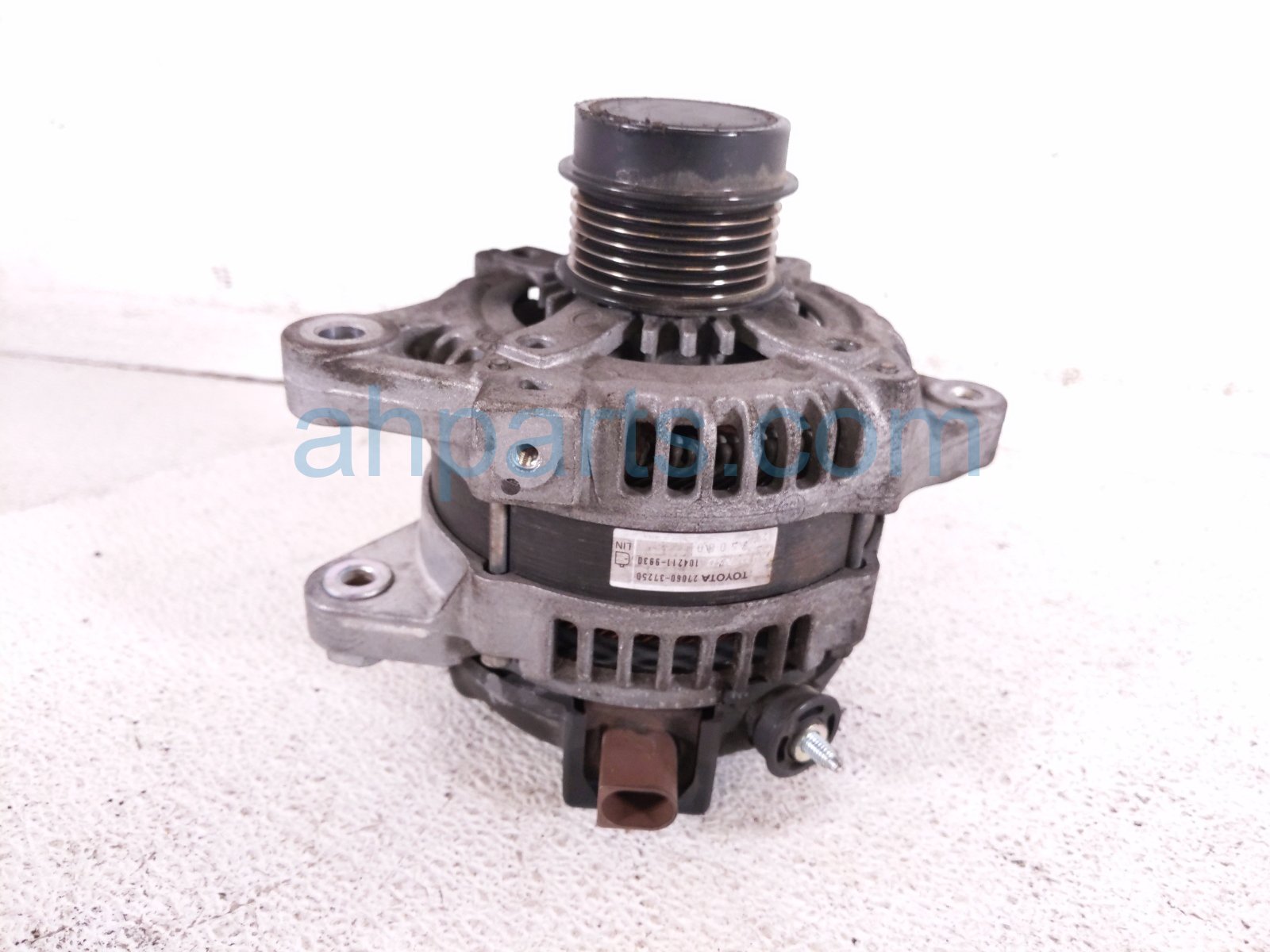2021 Toyota C HR Alternator / Generator 27060 37250 Replacement 2021 Toyota C HR Alternator / Generator 27060 37250 Replacement thumbnail