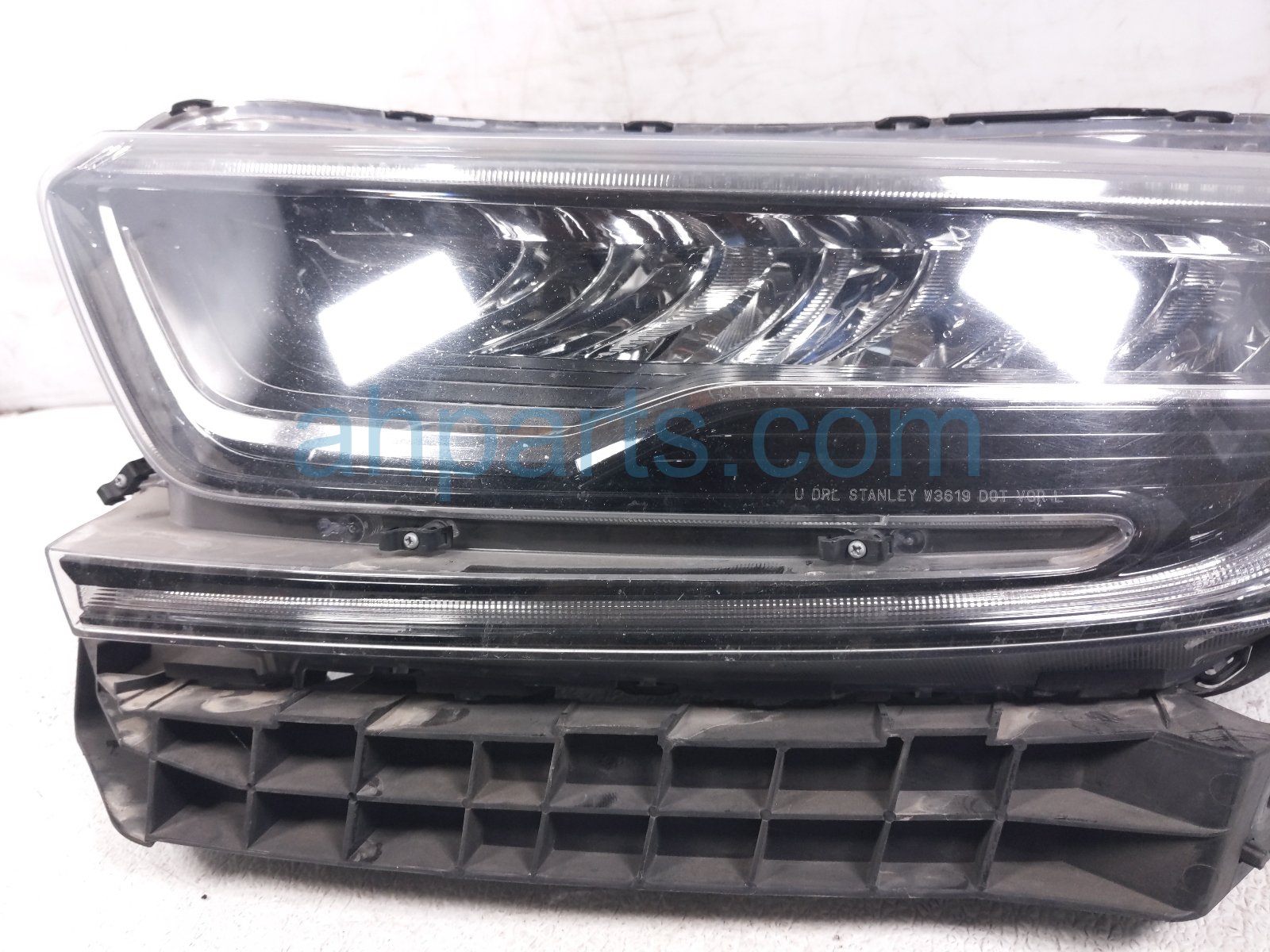 2021 Honda CR V Headlight Driver Headlamp / Light 33150 TLA A12 Replacement 2021 Honda CR V Headlight Driver Headlamp / Light 33150 TLA A12 Replacement thumbnail