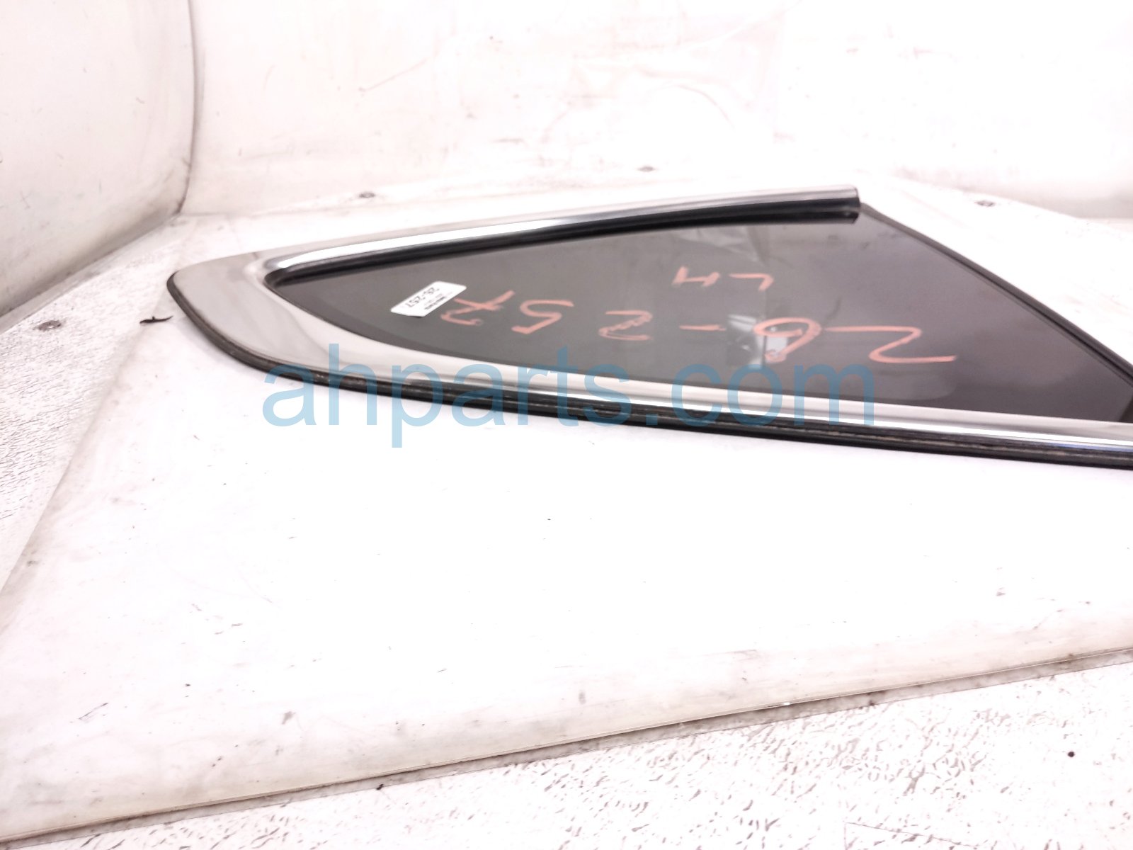 2021 Honda CR V Driver Quarter Window Glass 73562 TLA A01 Replacement 2021 Honda CR V Driver Quarter Window Glass 73562 TLA A01 Replacement thumbnail