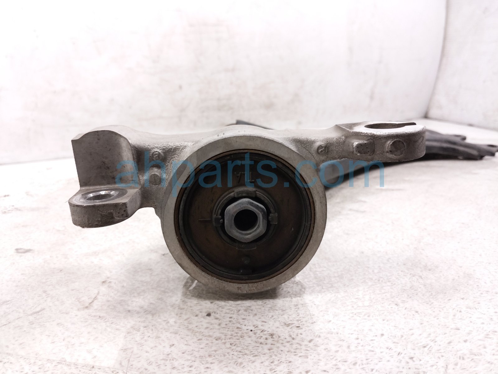 2021 Honda CR V Front Passenger Lower Control Arm 51350 TPA J01 Replacement 2021 Honda CR V Front Passenger Lower Control Arm 51350 TPA J01 Replacement thumbnail