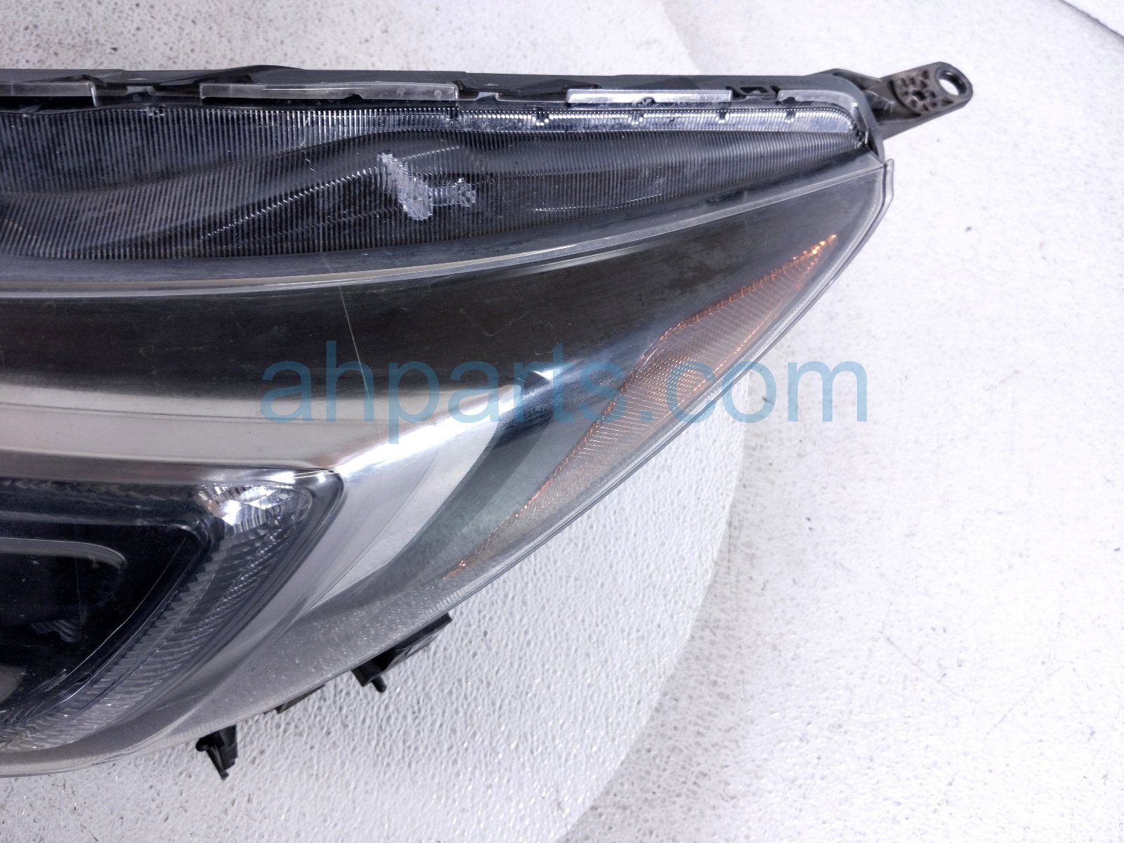 2022 Subaru Ascent Headlight Driver Headlamp / Light 84002XC03B Replacement 2022 Subaru Ascent Headlight Driver Headlamp / Light 84002XC03B Replacement thumbnail