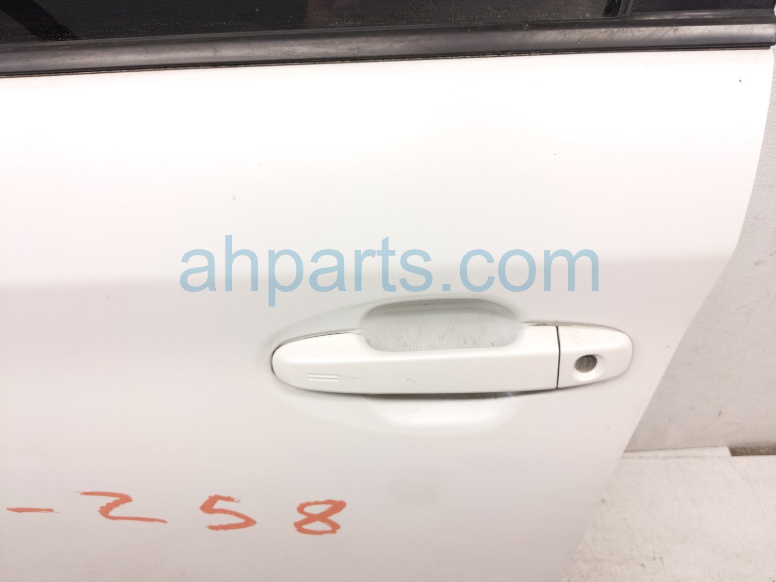 2022 Subaru Ascent Front Driver Door White No Mirror/trim 60009XC01B9P Replacement 2022 Subaru Ascent Front Driver Door White No Mirror/trim 60009XC01B9P Replacement thumbnail