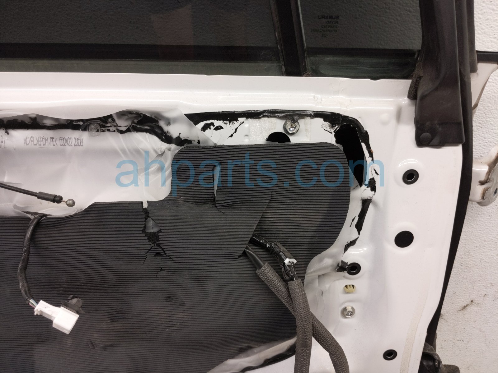 2022 Subaru Ascent Front Driver Door White No Mirror/trim 60009XC01B9P Replacement 2022 Subaru Ascent Front Driver Door White No Mirror/trim 60009XC01B9P Replacement thumbnail