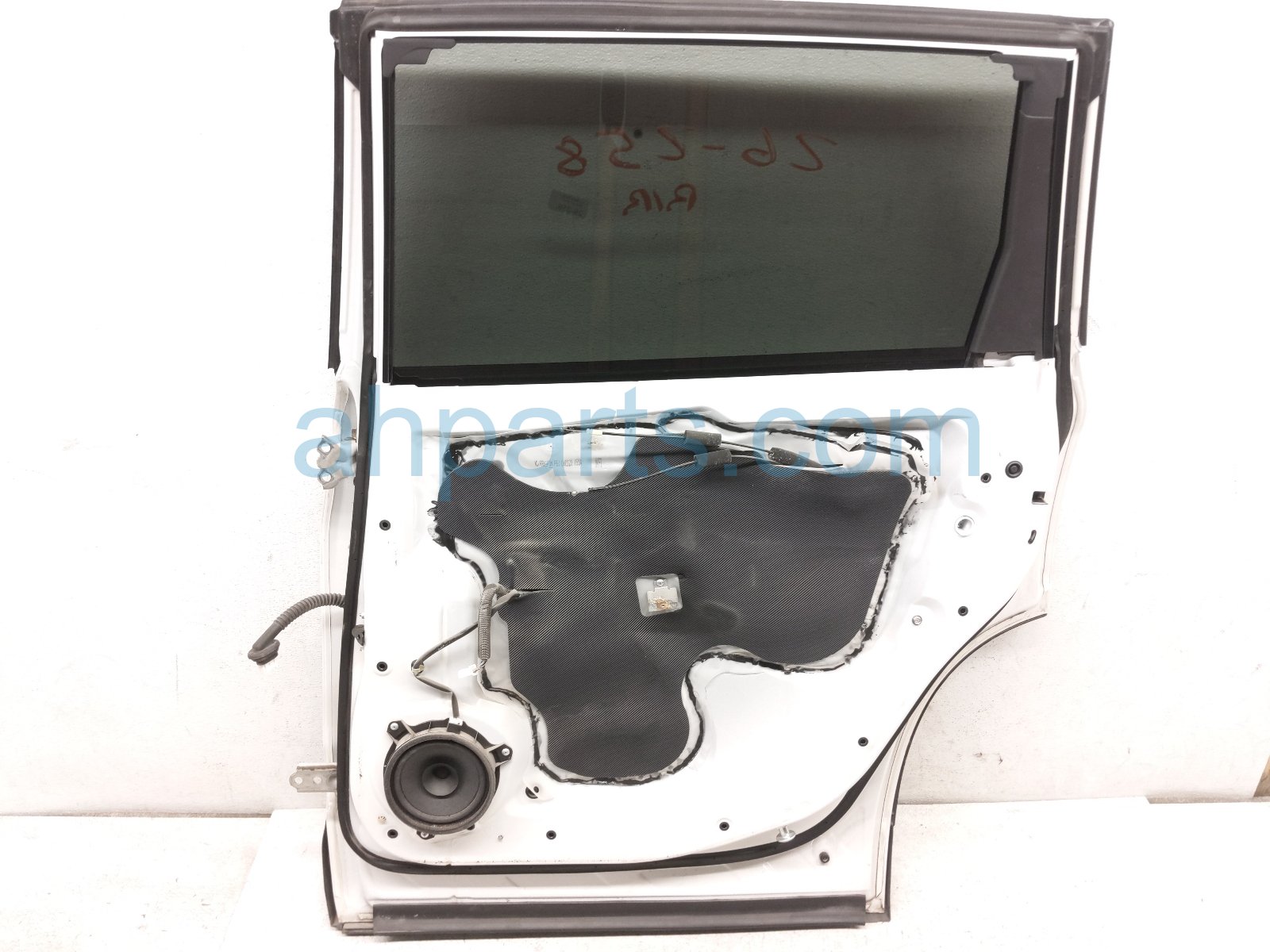 2022 Subaru Ascent Rear Passenger Door White No Inside Trim 60409XC00A9P Replacement 2022 Subaru Ascent Rear Passenger Door White No Inside Trim 60409XC00A9P Replacement thumbnail