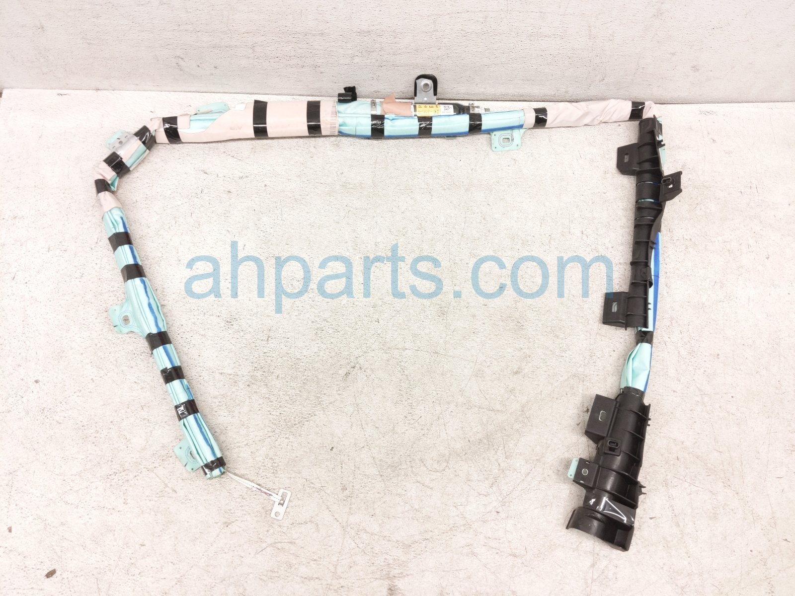 2022 Subaru Ascent Passenger Roof Curtain Airbag 98251XC00B Replacement 2022 Subaru Ascent Passenger Roof Curtain Airbag 98251XC00B Replacement thumbnail