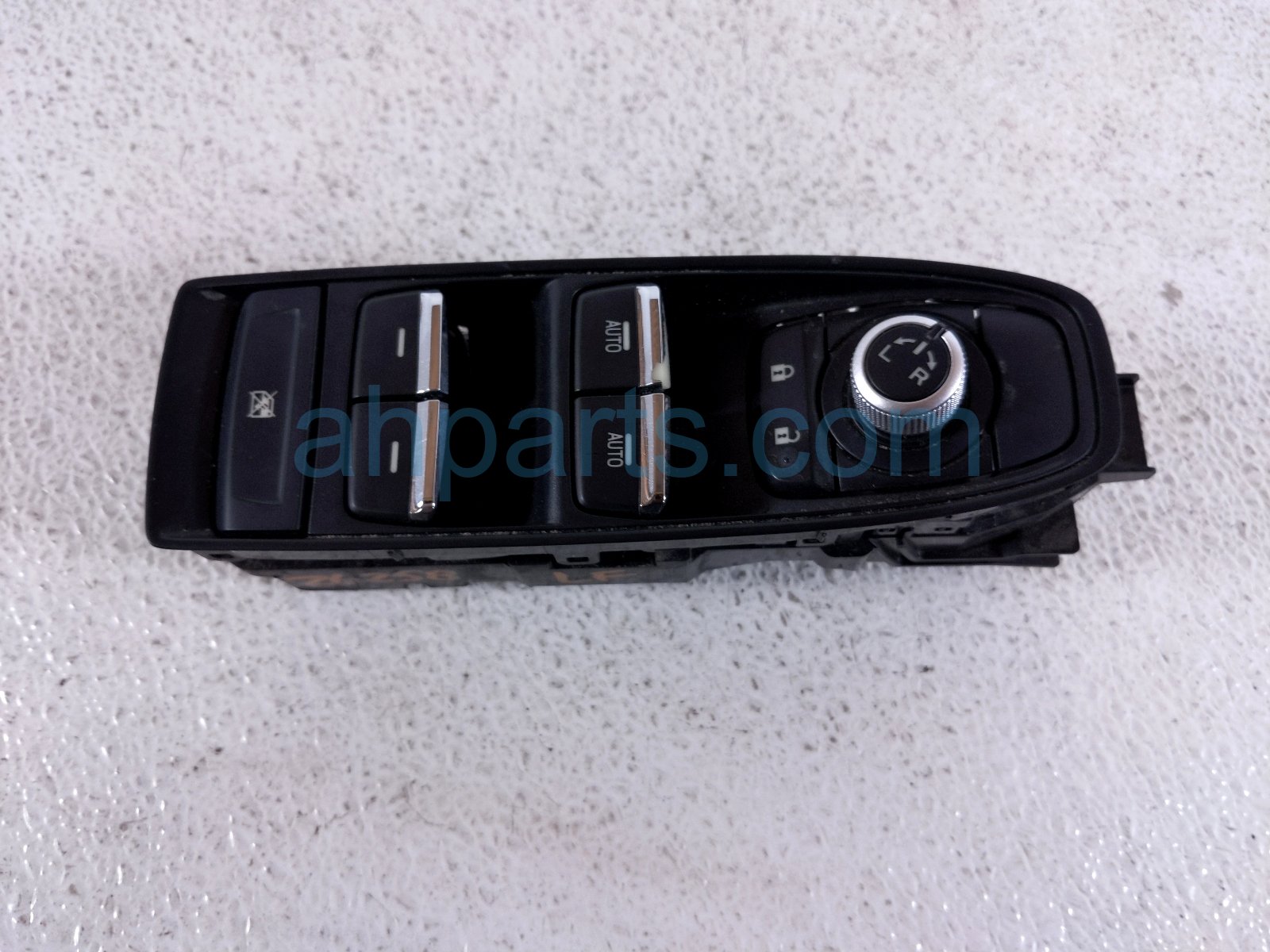2022 Subaru Ascent Power / Master Window Control Switch 83071XC62A Replacement 2022 Subaru Ascent Power / Master Window Control Switch 83071XC62A Replacement thumbnail