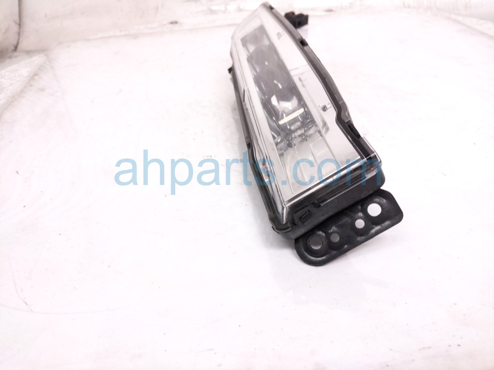 2019 Honda Accord Passenger Led Fog Lamp / Light Replacement 2019 Honda Accord Passenger Led Fog Lamp / Light Replacement thumbnail