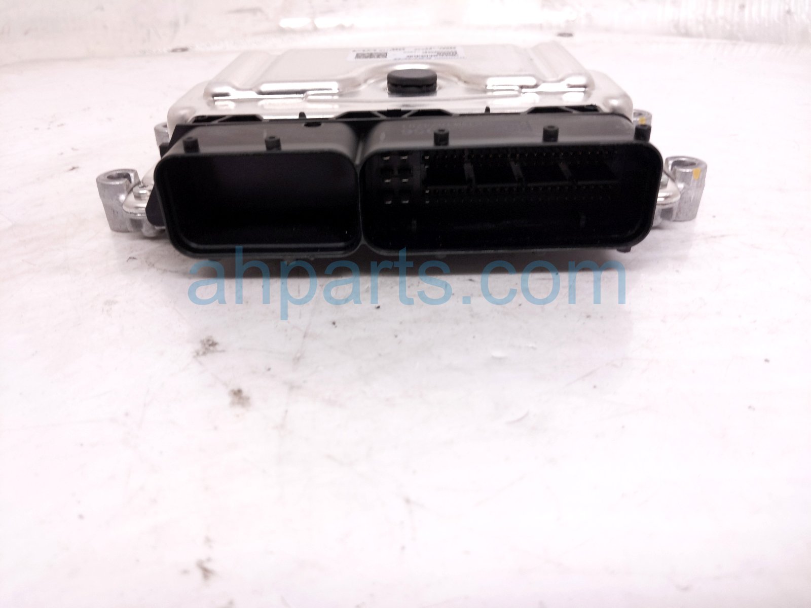 2025 Kia Carnival Ecu Control Module / Engine Computer Unit 1.6l Hyb Fwd 39031 3D046 Replacement 2025 Kia Carnival Ecu Control Module / Engine Computer Unit 1.6l Hyb Fwd 39031 3D046 Replacement thumbnail