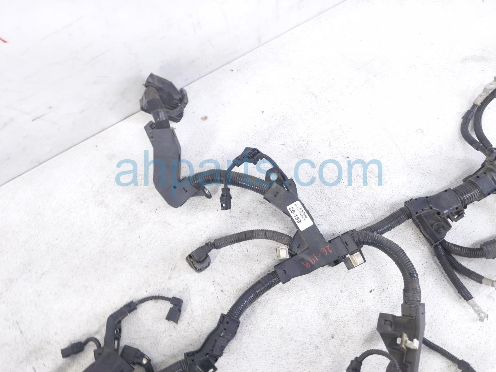 2021 Toyota Highlander Engine Wire Harness 2.5l Hyb Awd 82121 0E350 Replacement 2021 Toyota Highlander Engine Wire Harness 2.5l Hyb Awd 82121 0E350 Replacement thumbnail