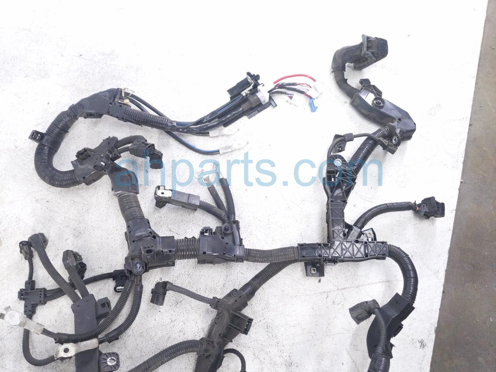 2021 Toyota Highlander Engine Wire Harness 2.5l Hyb Awd 82121 0E350 Replacement 2021 Toyota Highlander Engine Wire Harness 2.5l Hyb Awd 82121 0E350 Replacement thumbnail