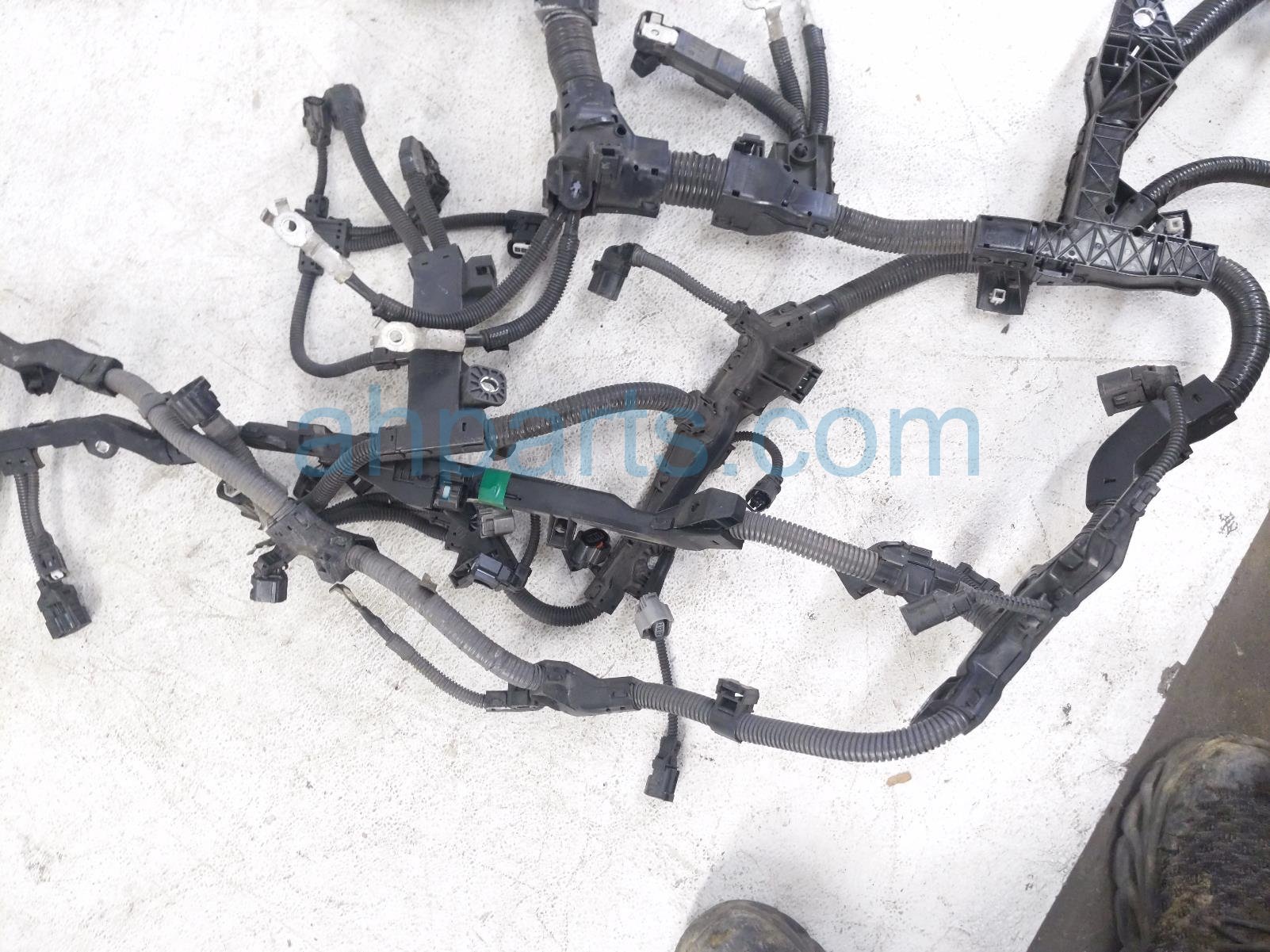 2021 Toyota Highlander Engine Wire Harness 2.5l Hyb Awd 82121 0E350 Replacement 2021 Toyota Highlander Engine Wire Harness 2.5l Hyb Awd 82121 0E350 Replacement thumbnail