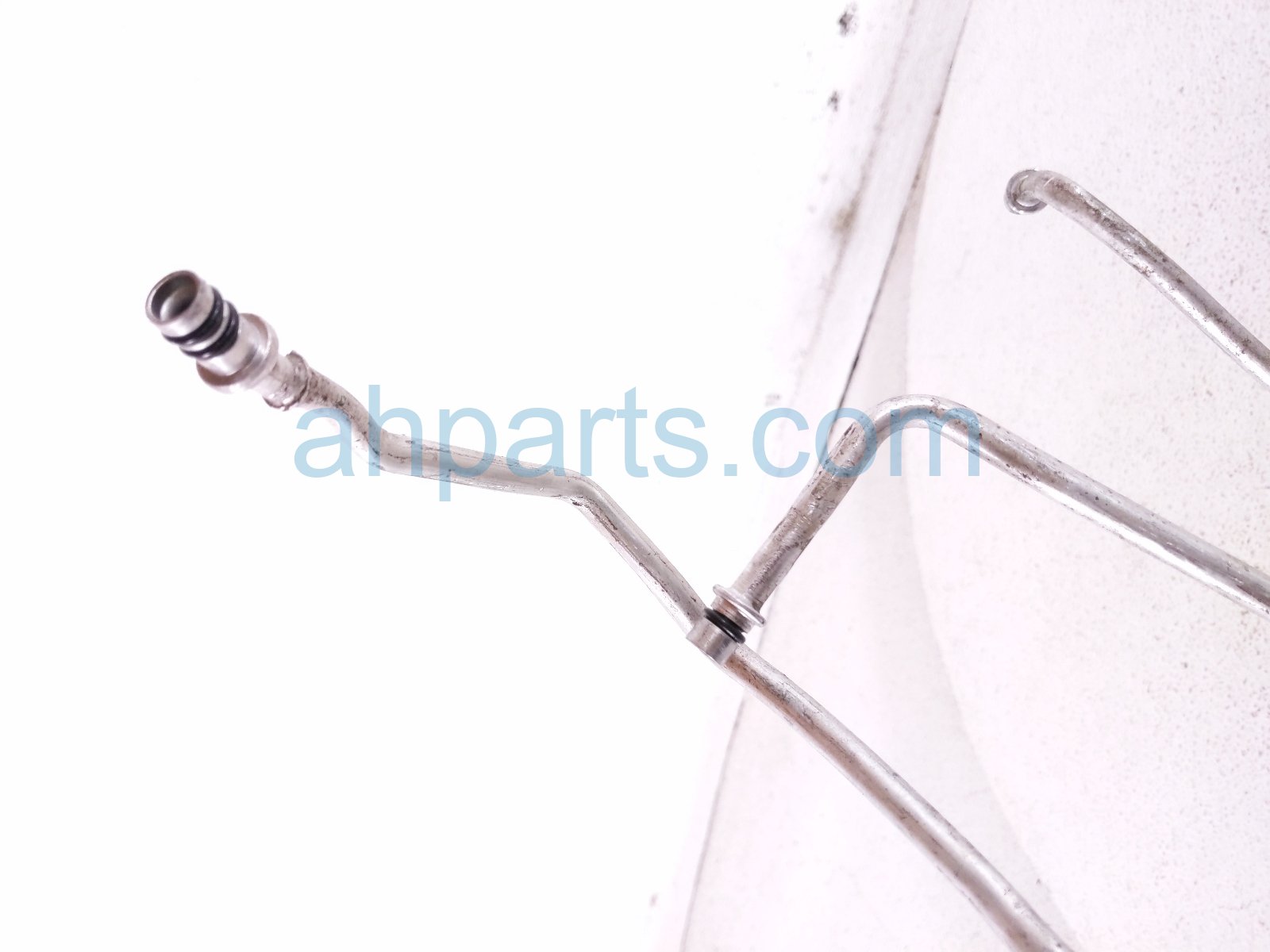 2021 Toyota Highlander Ac Hose Pipe A/c Liquid Line 2.5l Hyb Awd 88710 0E610 Replacement 2021 Toyota Highlander Ac Hose Pipe A/c Liquid Line 2.5l Hyb Awd 88710 0E610 Replacement thumbnail