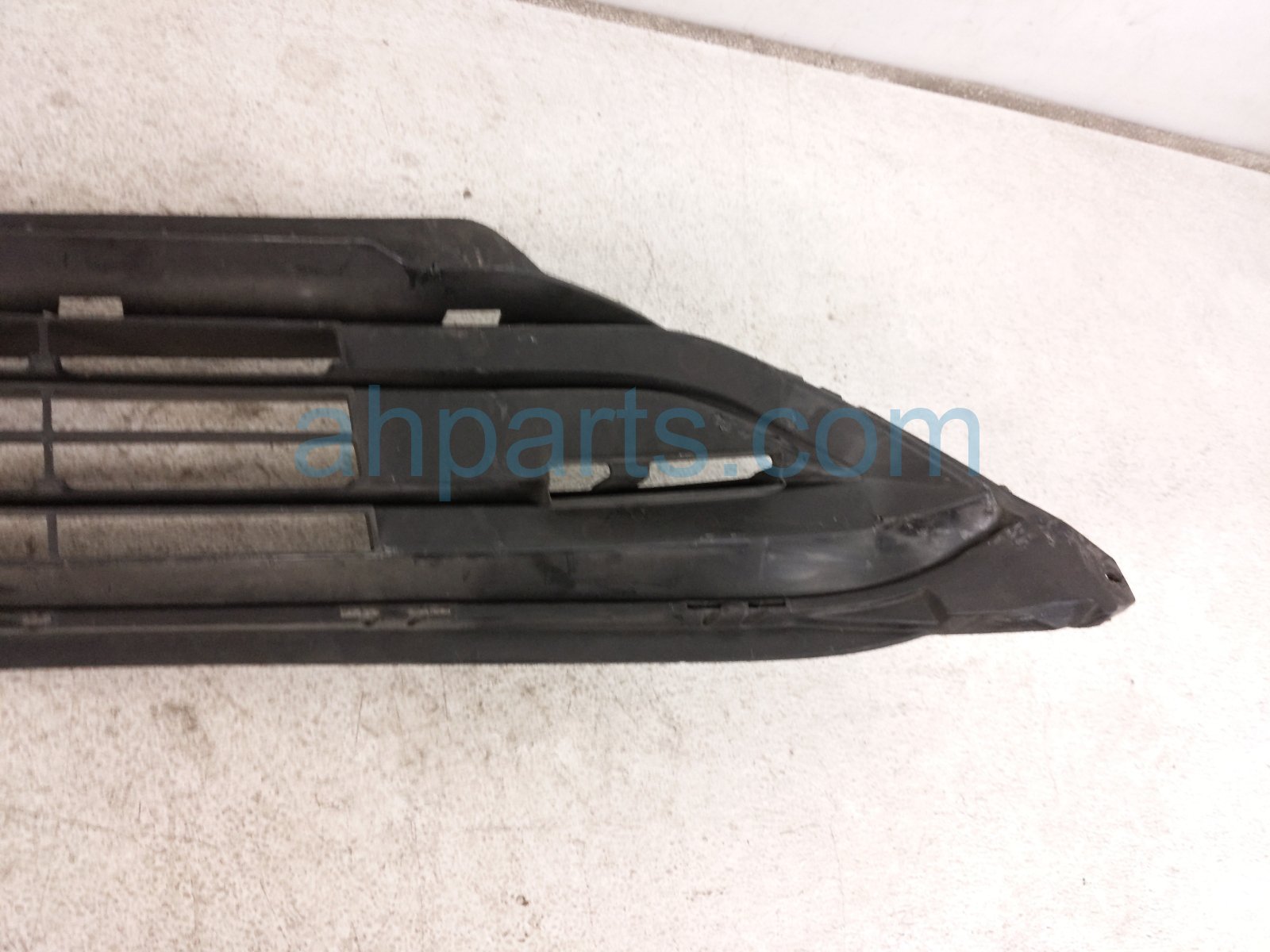 2023 Acura MDX Front Lower Bumper Grille 71105 TYA A00 Replacement 2023 Acura MDX Front Lower Bumper Grille 71105 TYA A00 Replacement thumbnail
