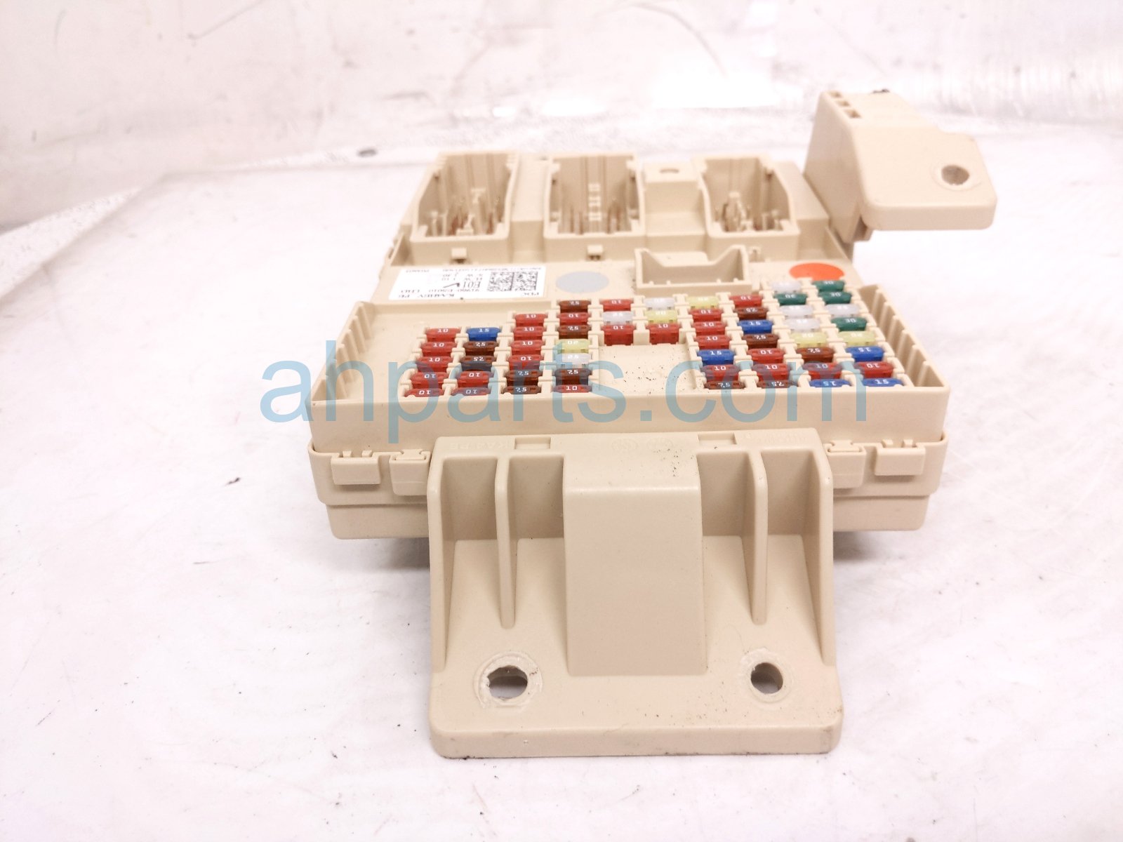 2025 Kia Carnival Engine Room Fuse Box 1.6l Hyb 91960 ES010 Replacement 2025 Kia Carnival Engine Room Fuse Box 1.6l Hyb 91960 ES010 Replacement thumbnail