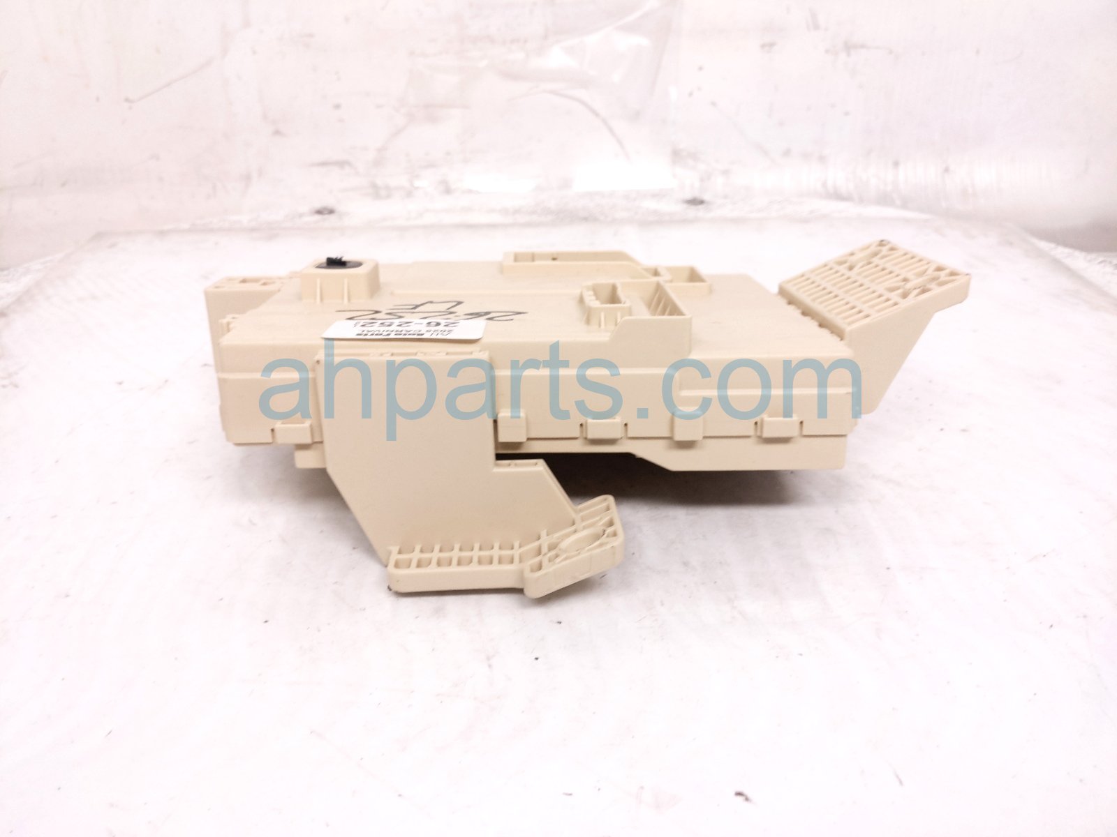 2025 Kia Carnival Engine Room Fuse Box 1.6l Hyb 91960 ES010 Replacement 2025 Kia Carnival Engine Room Fuse Box 1.6l Hyb 91960 ES010 Replacement thumbnail