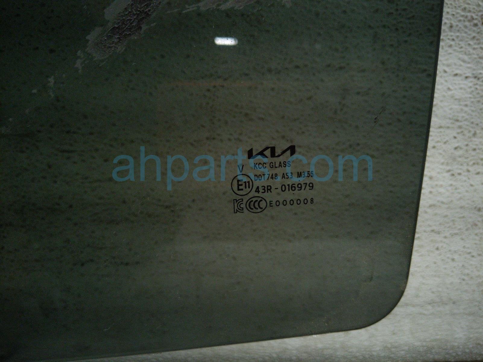 2025 Kia Carnival Rear Driver Door Glass Window 83410 R0520 Replacement 2025 Kia Carnival Rear Driver Door Glass Window 83410 R0520 Replacement thumbnail