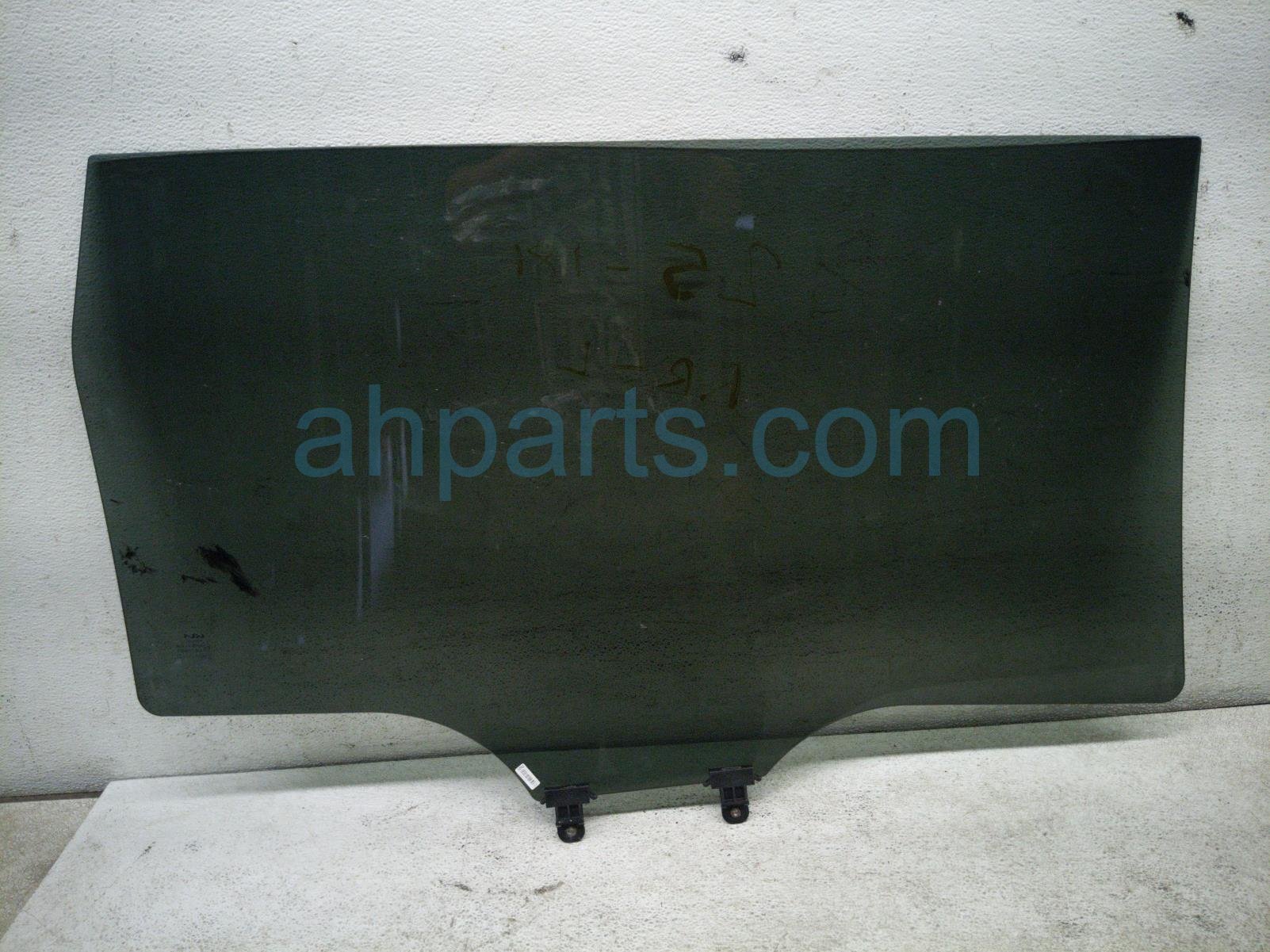 2025 Kia Carnival Rear Driver Door Glass Window 83410 R0520 Replacement 2025 Kia Carnival Rear Driver Door Glass Window 83410 R0520 Replacement thumbnail