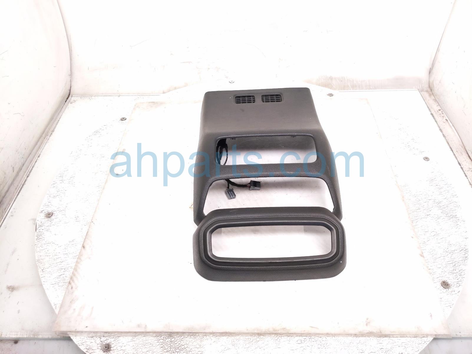 2024 Honda Pilot Center Console Rear Cover 83451 T90 A02ZA Replacement 2024 Honda Pilot Center Console Rear Cover 83451 T90 A02ZA Replacement thumbnail