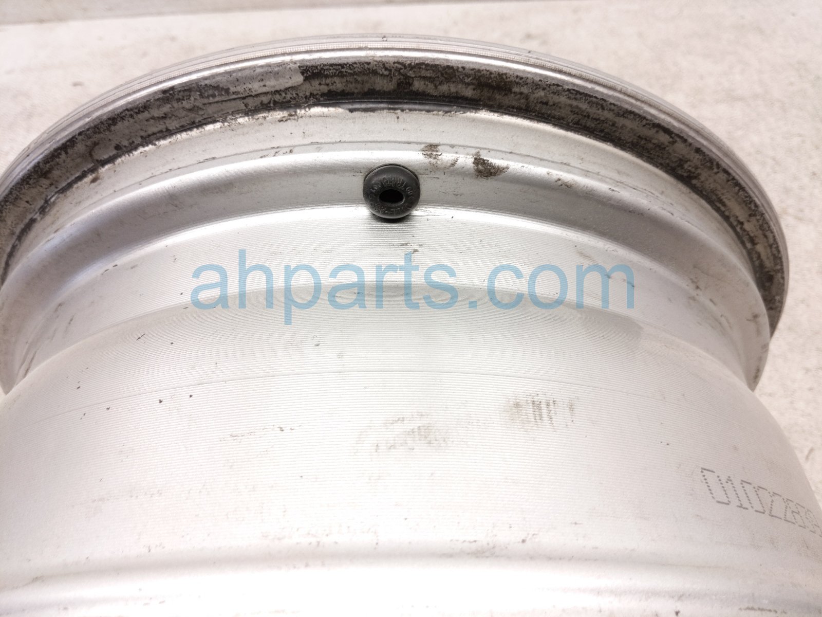 2001 Lexus Ls430 Front Driver Wheel / Rim 42611 50300 Replacement 2001 Lexus Ls430 Front Driver Wheel / Rim 42611 50300 Replacement thumbnail