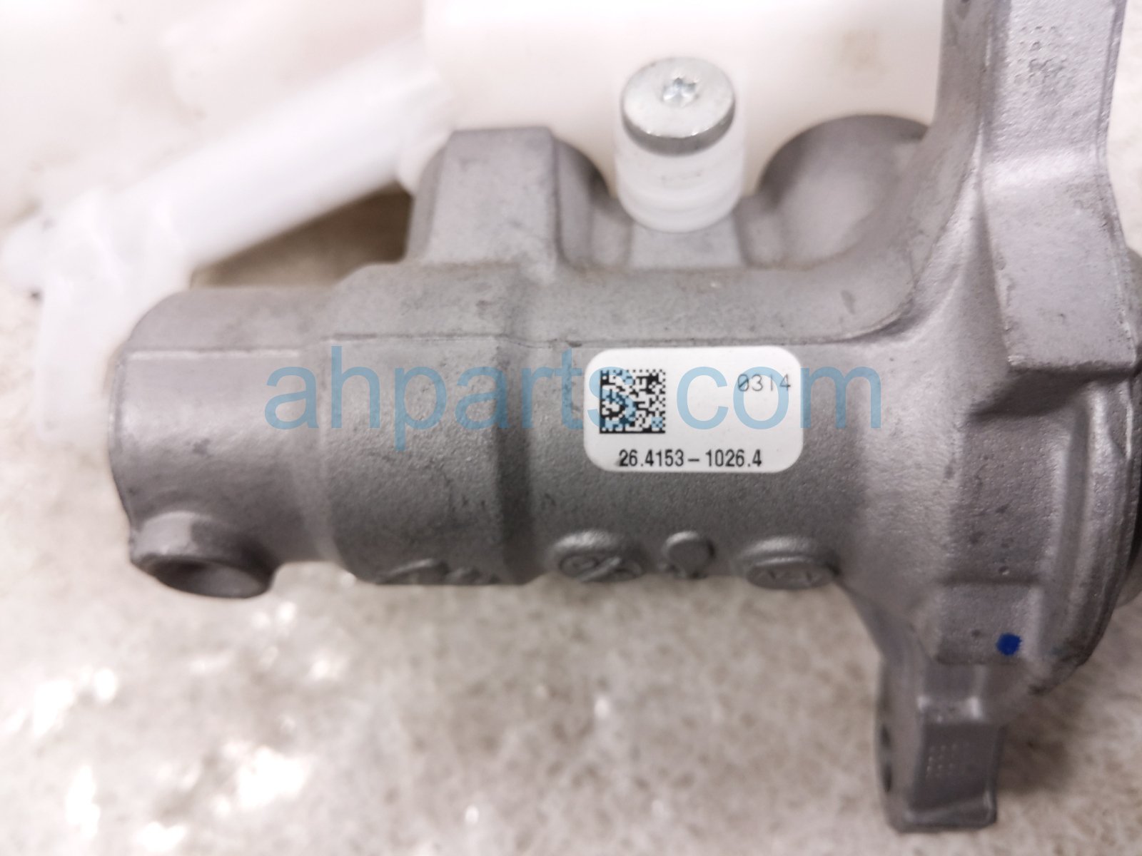 2024 Toyota Tacoma Brake Master Cylinder W/reservoir 47201 AK010 Replacement 2024 Toyota Tacoma Brake Master Cylinder W/reservoir 47201 AK010 Replacement thumbnail