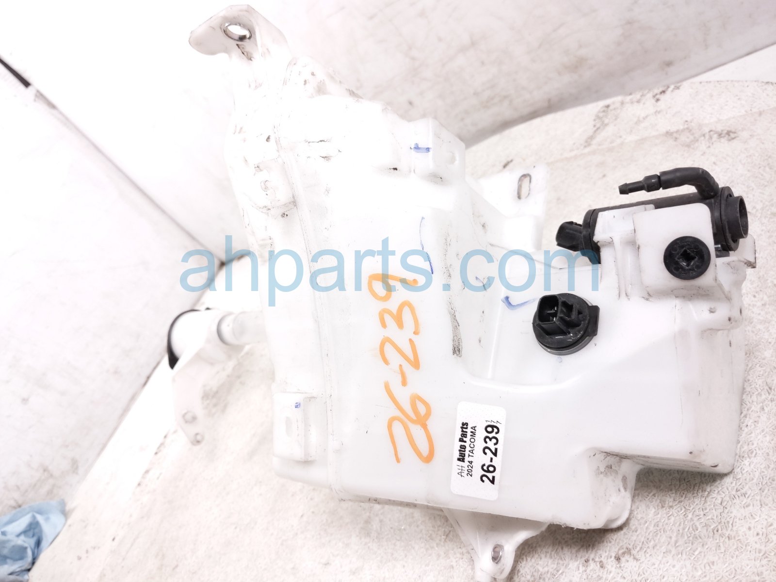 2024 Toyota Tacoma Windshield Washer Reservoir Tank 85315 AK010 Replacement 2024 Toyota Tacoma Windshield Washer Reservoir Tank 85315 AK010 Replacement thumbnail
