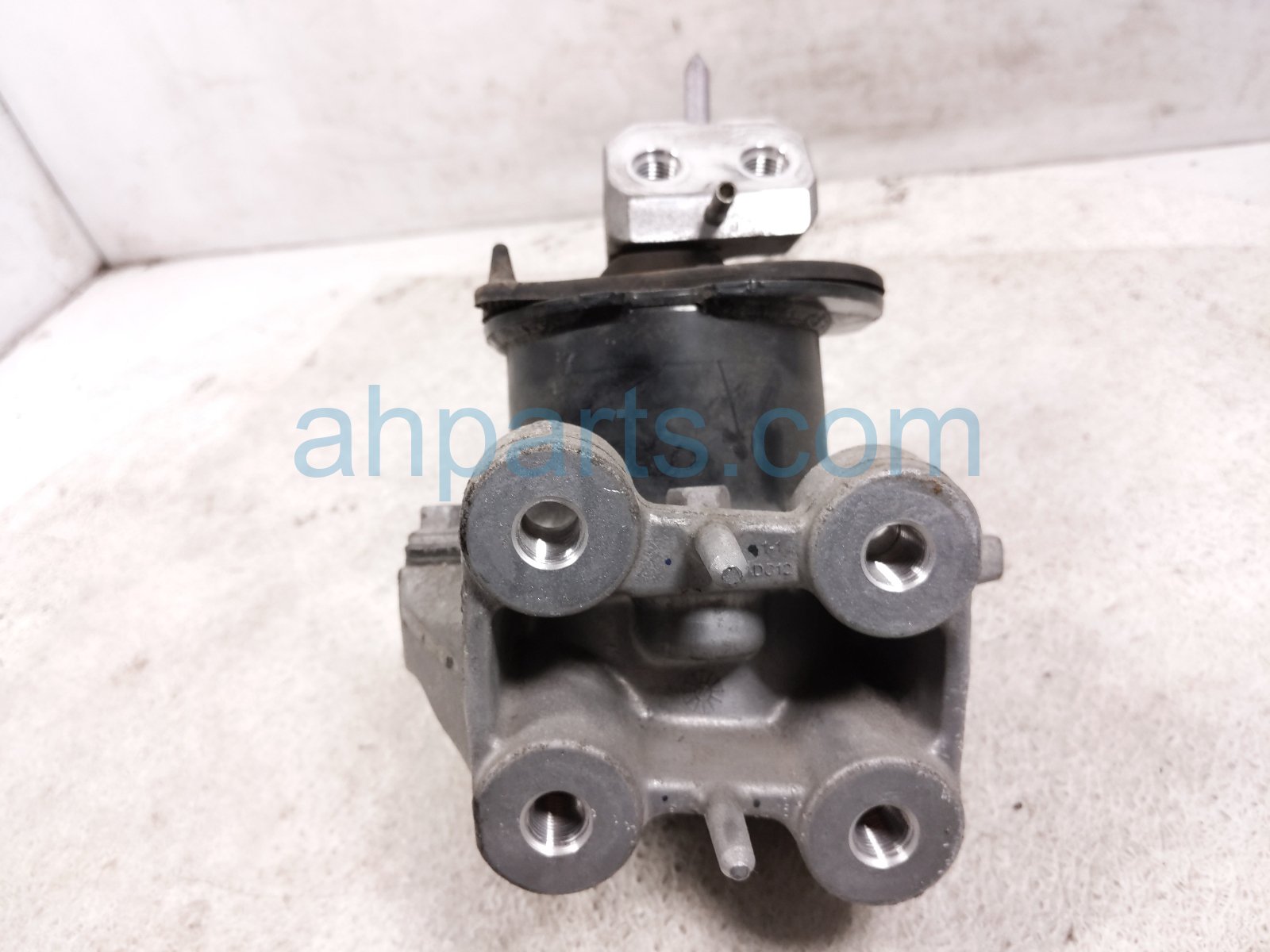 2024 Toyota Tacoma Engine/motor Driver Engine Mount 2.4l 4x4 12362 F0030 Replacement 2024 Toyota Tacoma Engine/motor Driver Engine Mount 2.4l 4x4 12362 F0030 Replacement thumbnail