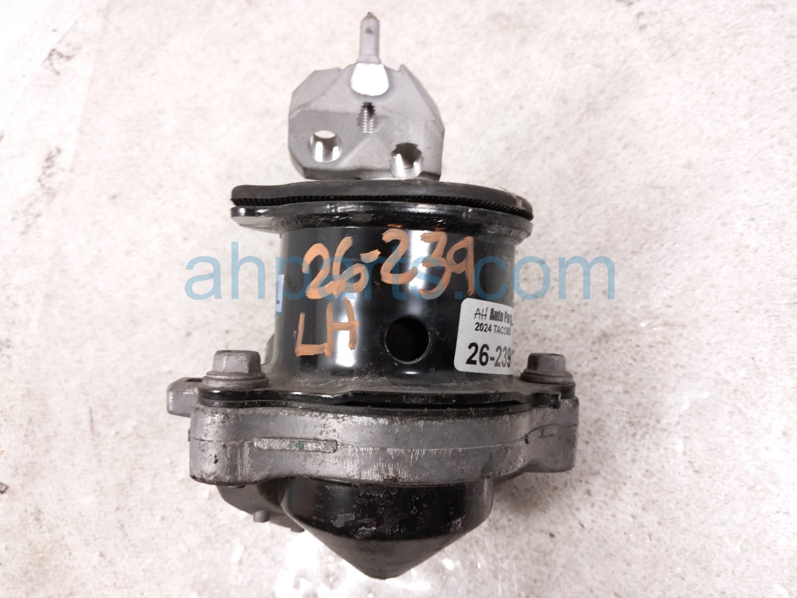 2024 Toyota Tacoma Engine/motor Driver Engine Mount 2.4l 4x4 12362 F0030 Replacement 2024 Toyota Tacoma Engine/motor Driver Engine Mount 2.4l 4x4 12362 F0030 Replacement thumbnail