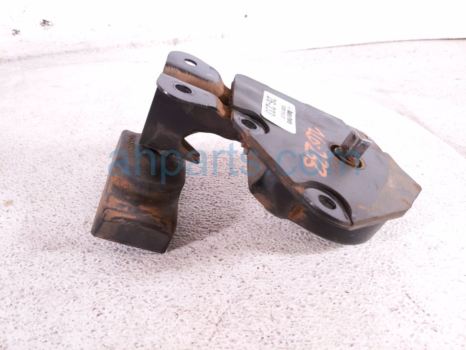 2020 Honda Pilot Spare Tire Hoist Carrier Assy 74711 SZA A02 Replacement 2020 Honda Pilot Spare Tire Hoist Carrier Assy 74711 SZA A02 Replacement thumbnail