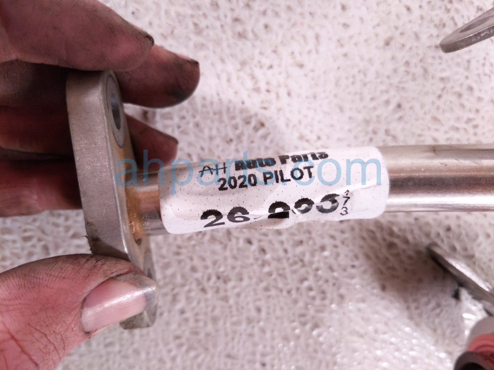 2020 Honda Pilot Egr Recirculation Pipe 3.5l Awd 17181 RLV A00 Replacement 2020 Honda Pilot Egr Recirculation Pipe 3.5l Awd 17181 RLV A00 Replacement thumbnail