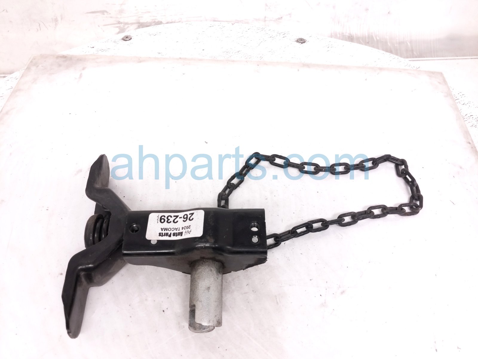 2024 Toyota Tacoma Spare Tire Hoist Carrier Assy 51900 A1010 Replacement 2024 Toyota Tacoma Spare Tire Hoist Carrier Assy 51900 A1010 Replacement thumbnail