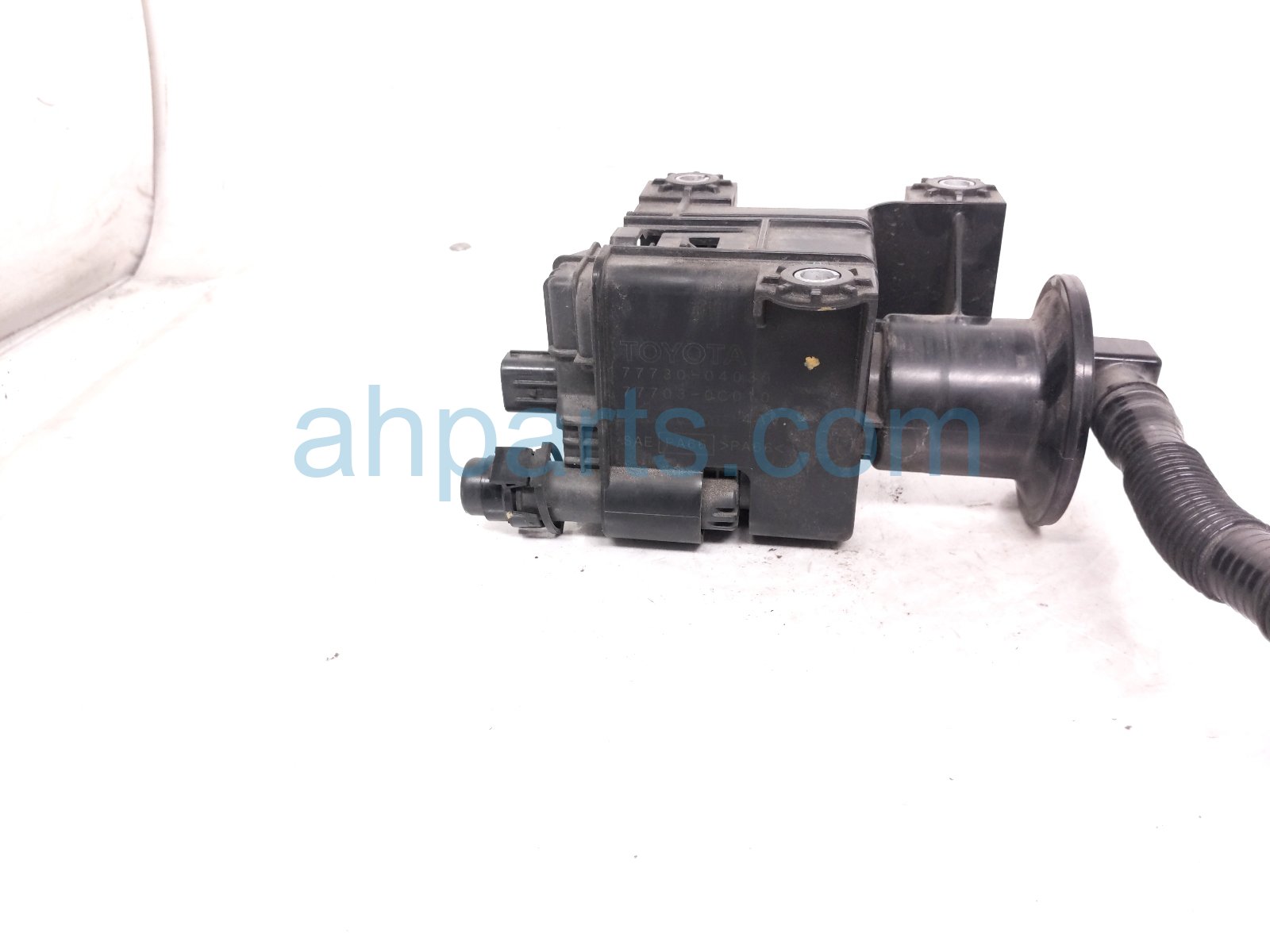2024 Toyota Tacoma Fuel Vapor Canister Filter 2.4l 77730 04030 Replacement 2024 Toyota Tacoma Fuel Vapor Canister Filter 2.4l 77730 04030 Replacement thumbnail