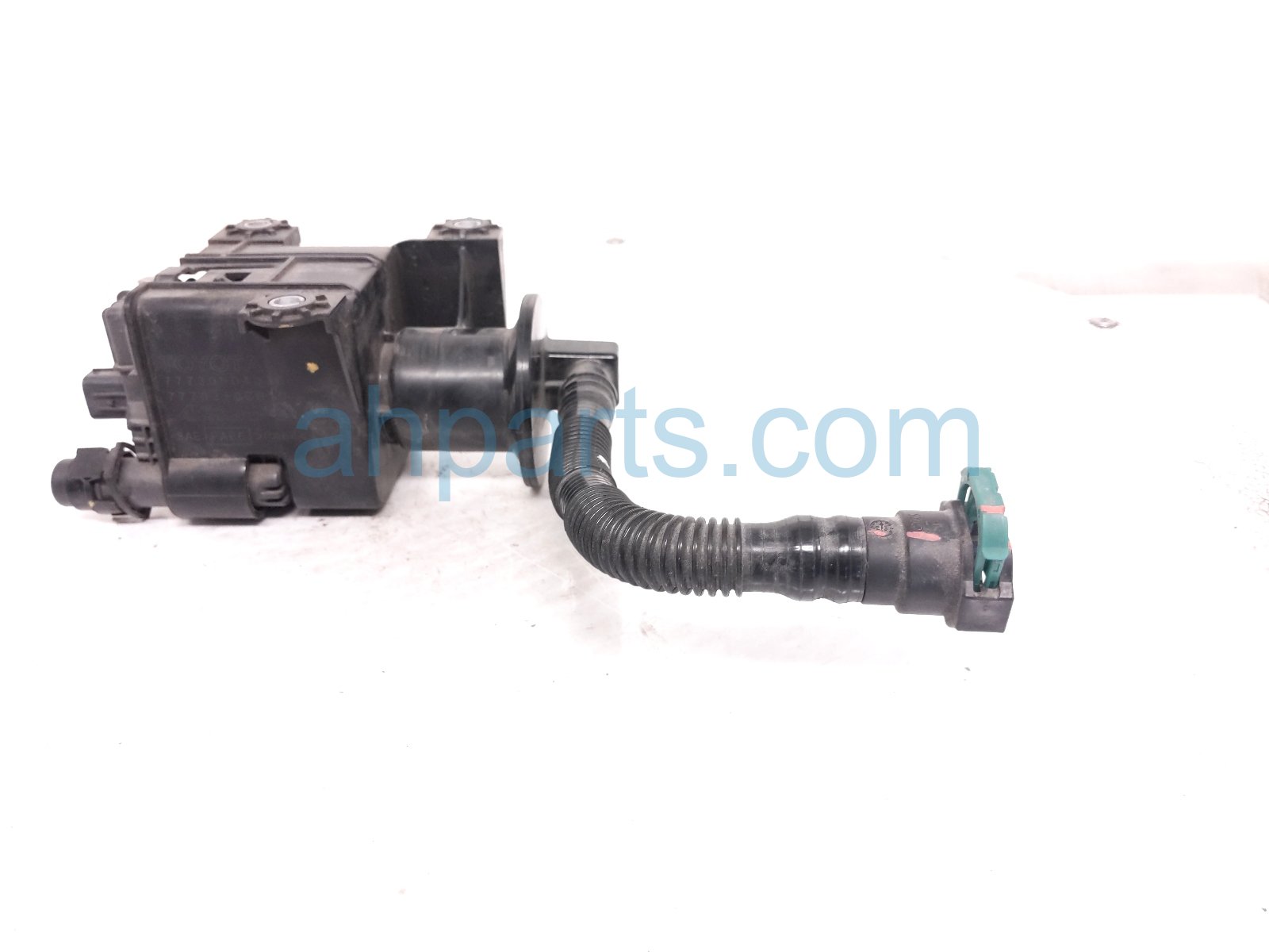 2024 Toyota Tacoma Fuel Vapor Canister Filter 2.4l 77730 04030 Replacement 2024 Toyota Tacoma Fuel Vapor Canister Filter 2.4l 77730 04030 Replacement thumbnail