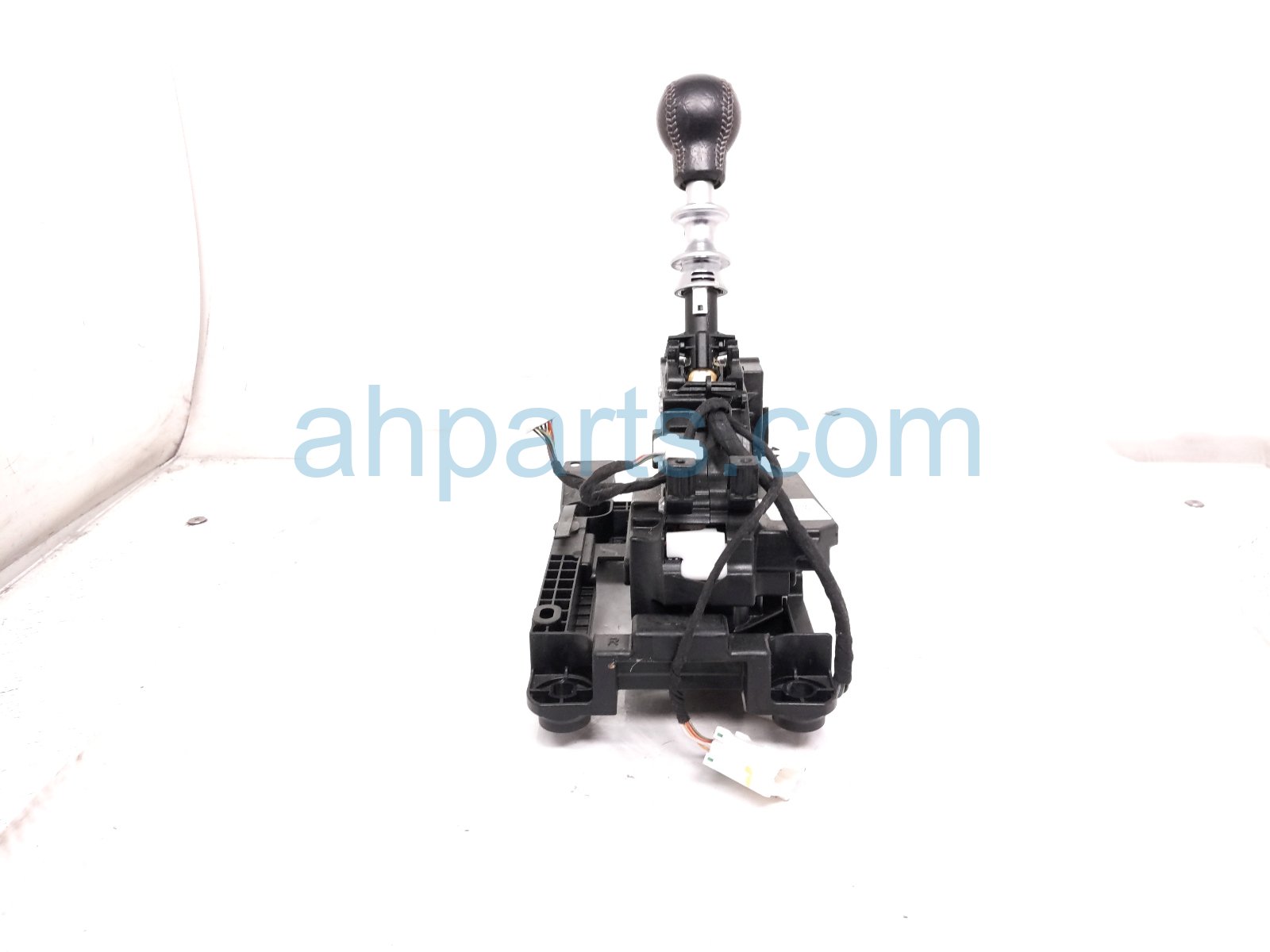 2015 Mitsubishi Lancermit Paddle Shifter Assy 2.0l Awd 2400A309 Replacement 2015 Mitsubishi Lancermit Paddle Shifter Assy 2.0l Awd 2400A309 Replacement thumbnail
