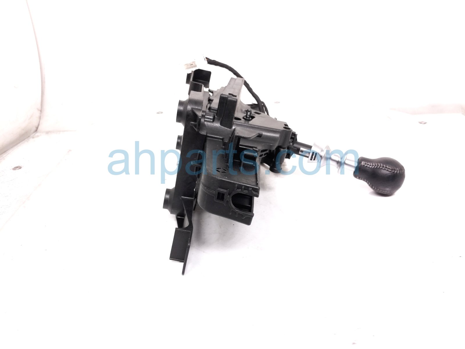 2015 Mitsubishi Lancermit Paddle Shifter Assy 2.0l Awd 2400A309 Replacement 2015 Mitsubishi Lancermit Paddle Shifter Assy 2.0l Awd 2400A309 Replacement thumbnail