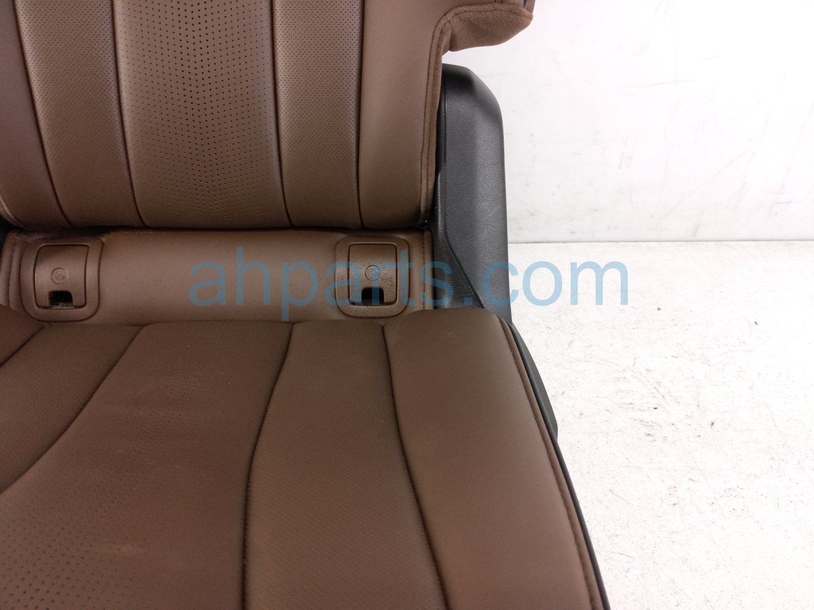 2023 Acura MDX Rear / Back (2nd Row) 2nd Row Driver Seat Assy Brn Lthr 81721 TYA A61ZB Replacement 2023 Acura MDX Rear / Back (2nd Row) 2nd Row Driver Seat Assy Brn Lthr 81721 TYA A61ZB Replacement thumbnail