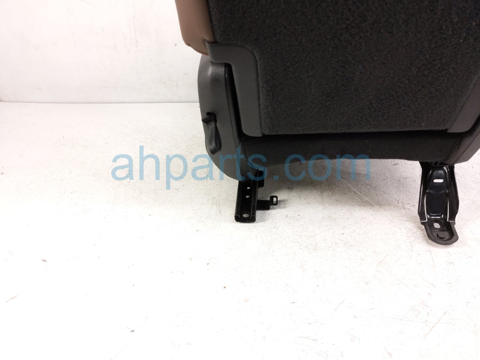 2023 Acura MDX Rear / Back (2nd Row) 2nd Row Driver Seat Assy Brn Lthr 81721 TYA A61ZB Replacement 2023 Acura MDX Rear / Back (2nd Row) 2nd Row Driver Seat Assy Brn Lthr 81721 TYA A61ZB Replacement thumbnail