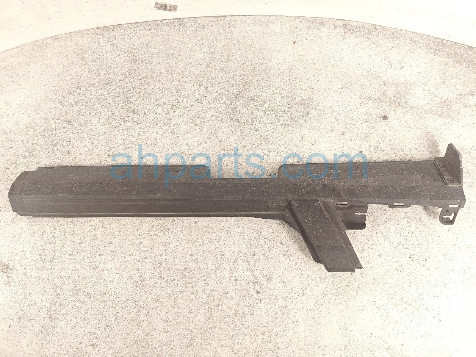 2023 Honda Ridgeline Rocker Trim Rear Passenger Side Skirt / Molding Black 71900 T6Z A00 Replacement 2023 Honda Ridgeline Rocker Trim Rear Passenger Side Skirt / Molding Black 71900 T6Z A00 Replacement thumbnail